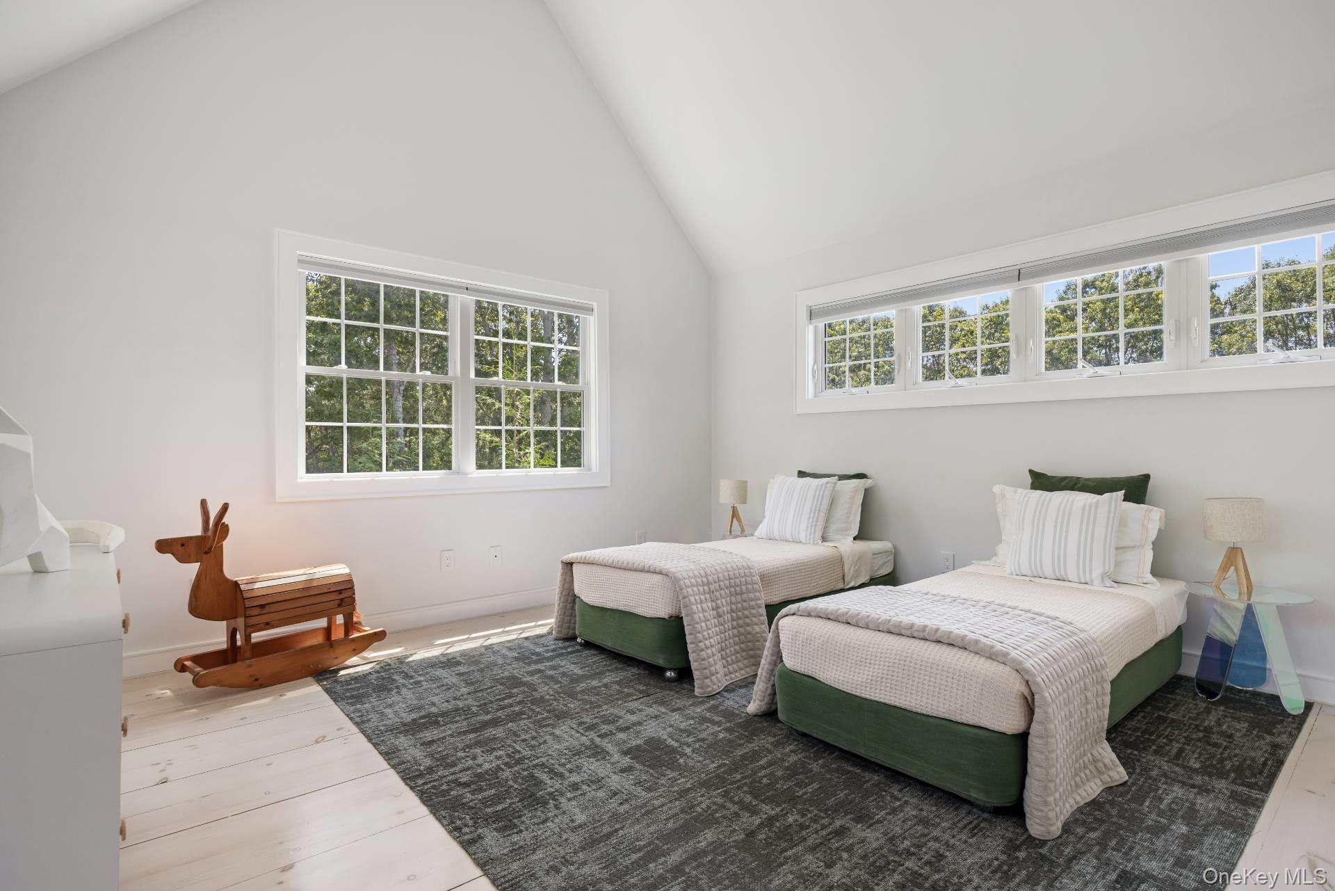 20 Cove Neck Lane, Southampton, NY 11968