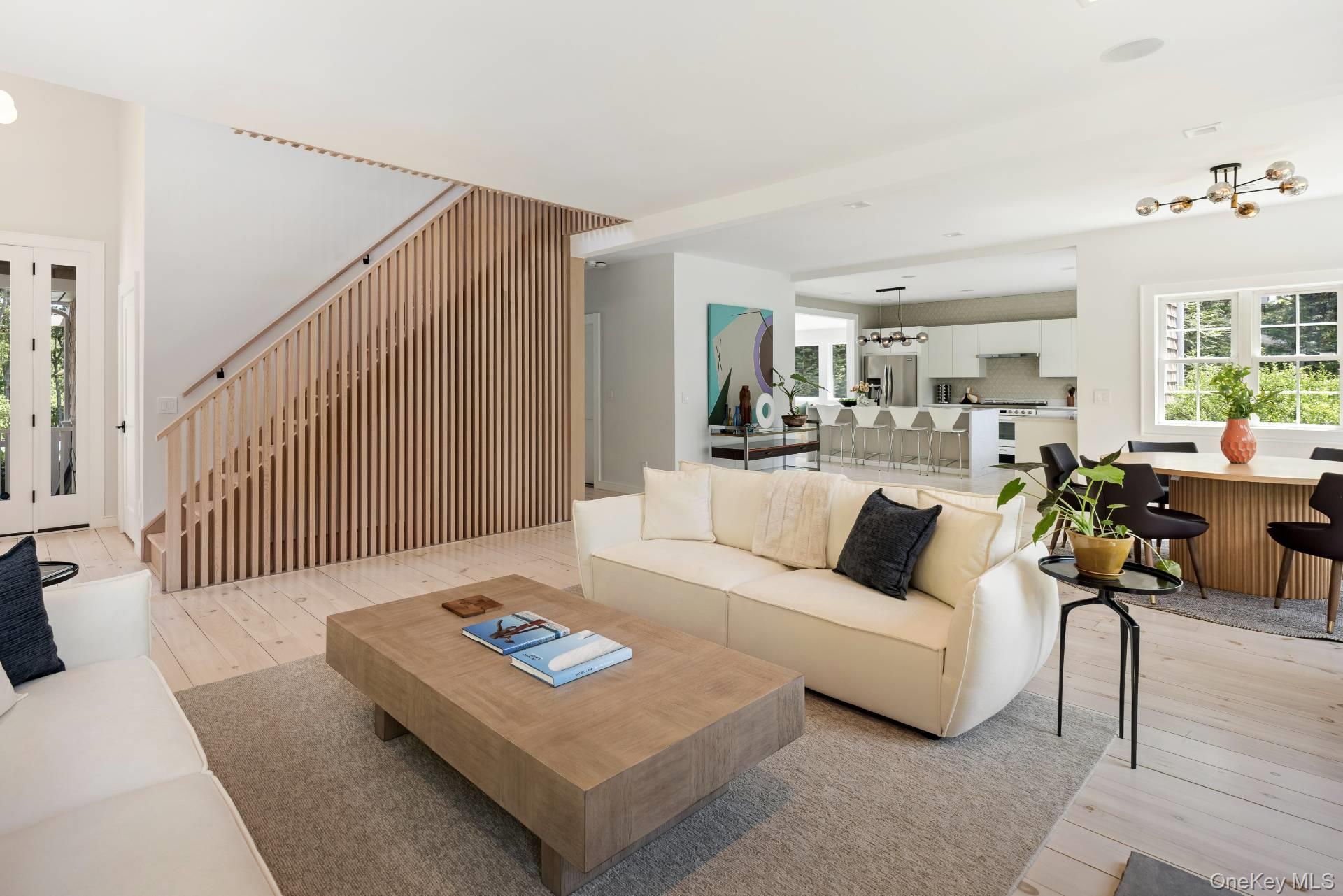 20 Cove Neck Lane, Southampton, NY 11968