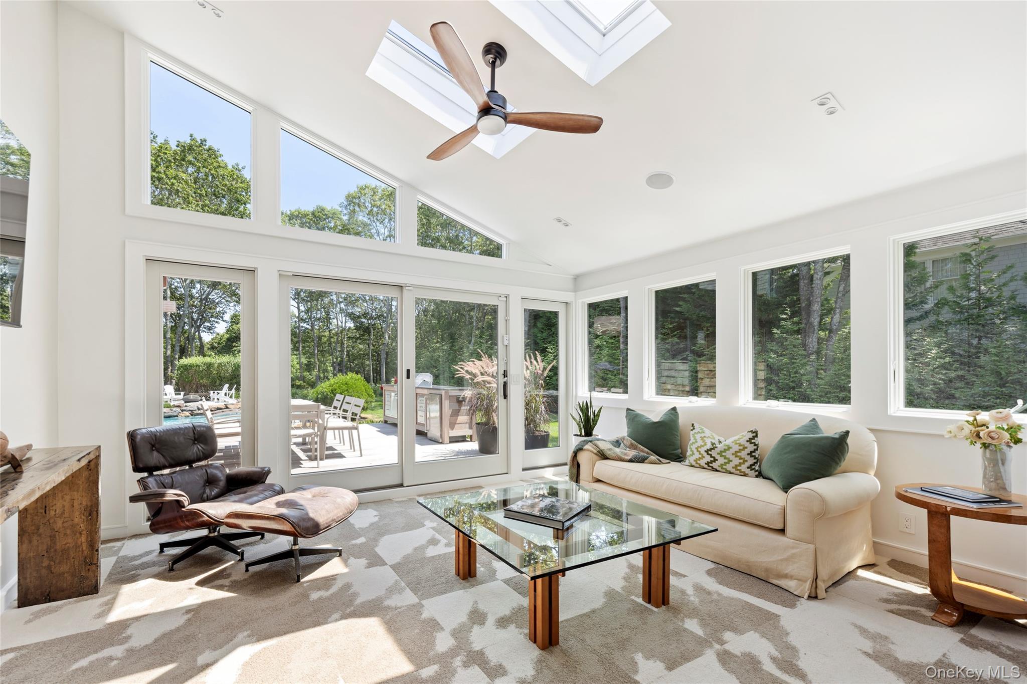 20 Cove Neck Lane, Southampton, NY 11968