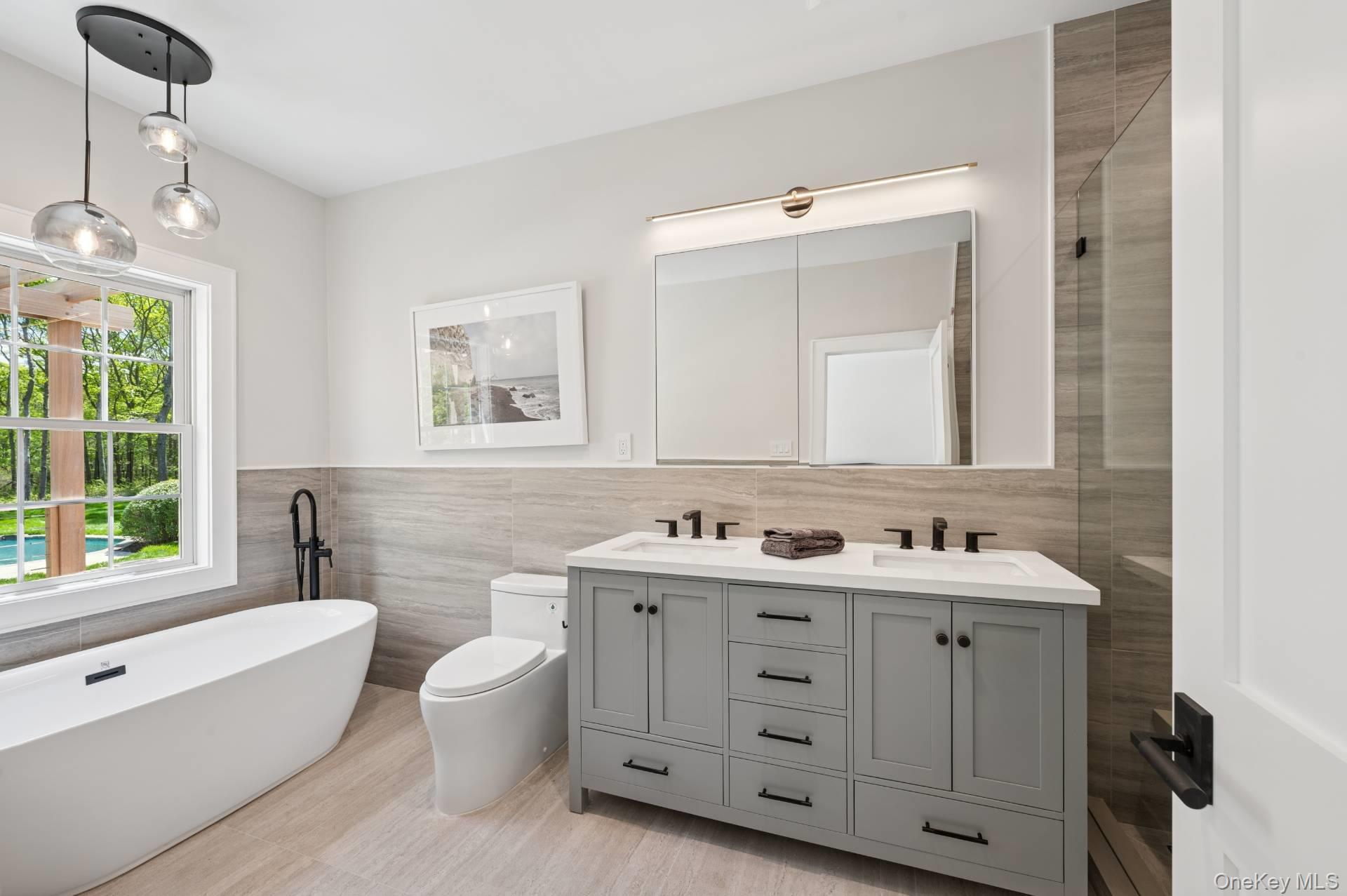 20 Cove Neck Lane, Southampton, NY 11968