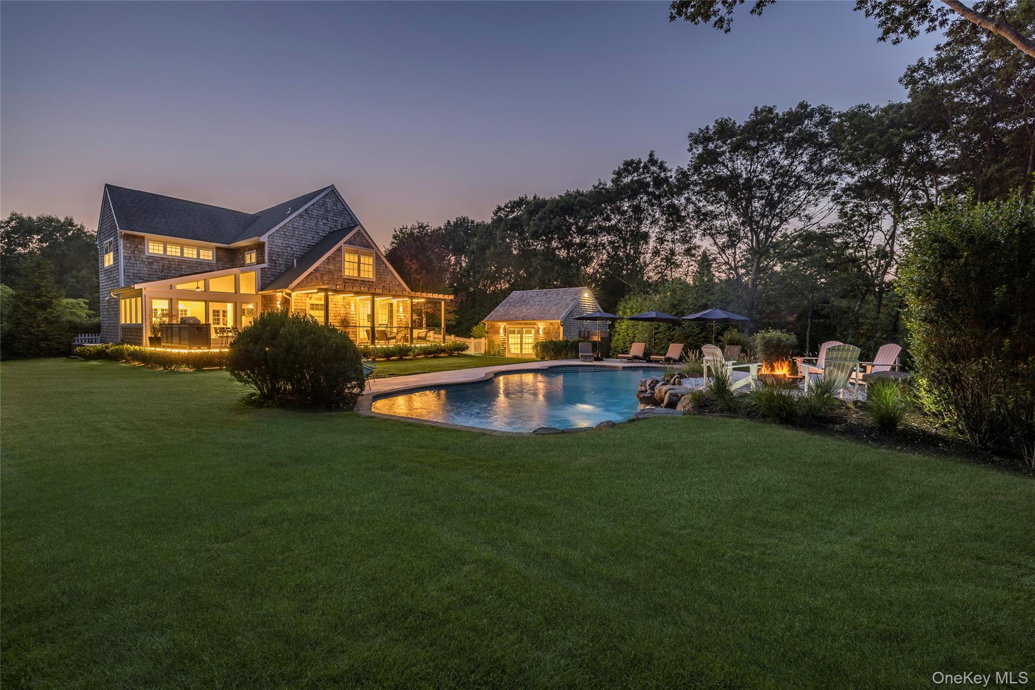 20 Cove Neck Lane, Southampton, NY 11968