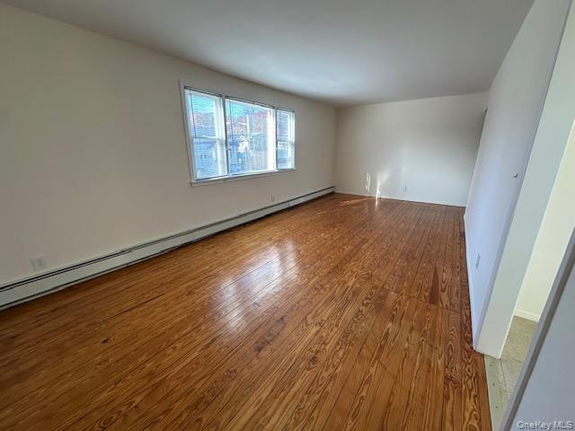 54 Hickory Road # 2nd Fl, Port Washington, NY 11050