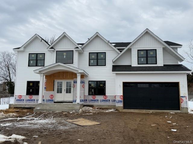 85 Roundtree Drive, Plainview, NY 11803