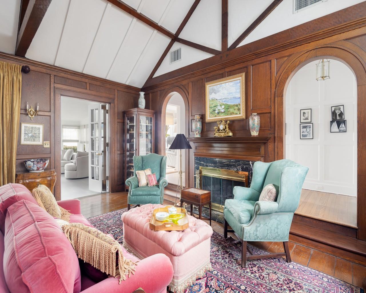 16 Point Road, Bellport Village, NY 11713