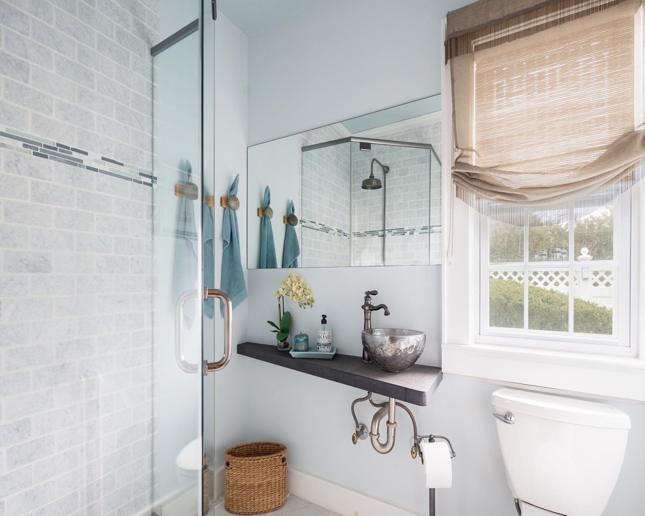 16 Point Road, Bellport Village, NY 11713