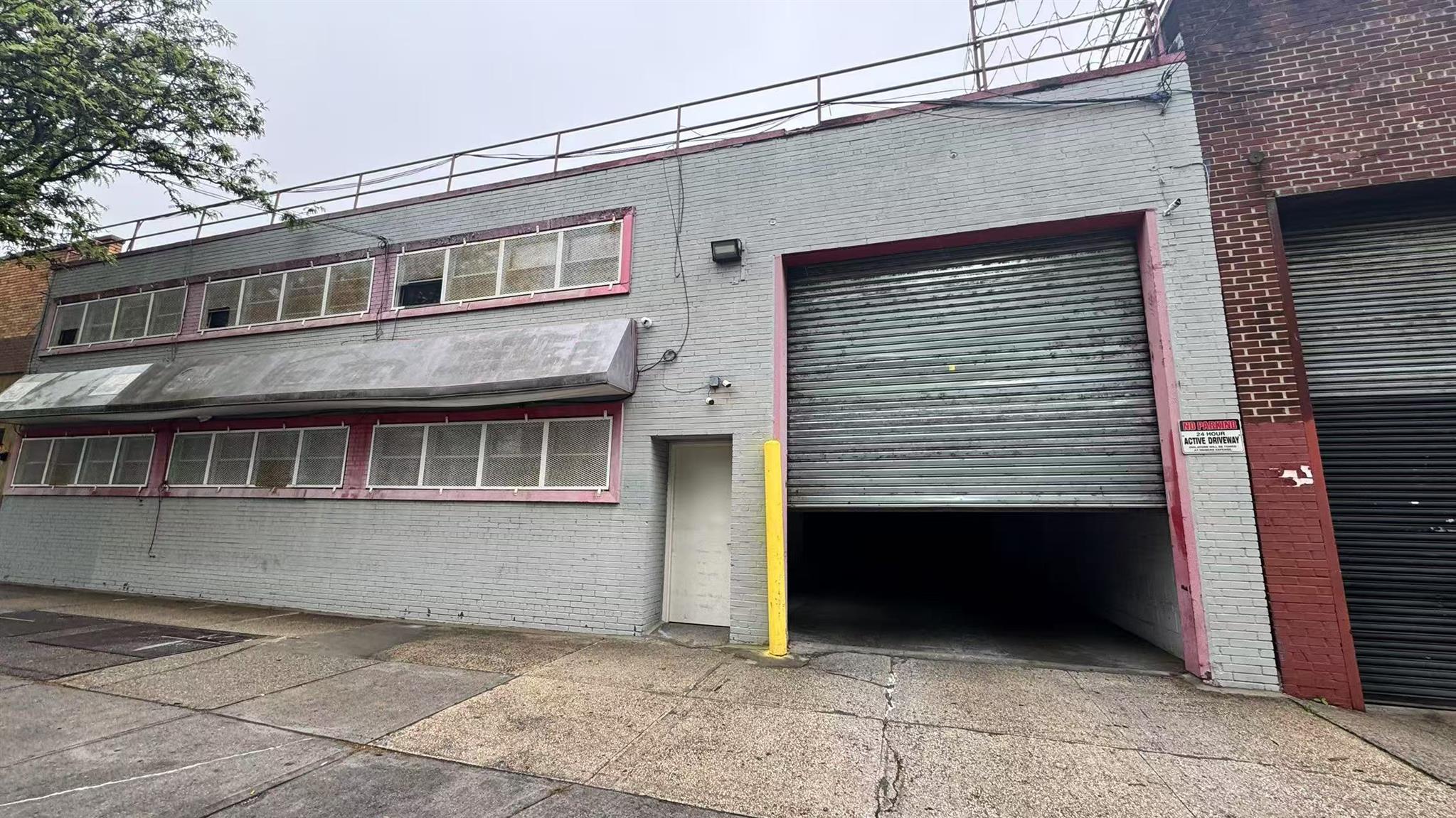 31-35 61 st, Woodside, NY 11377