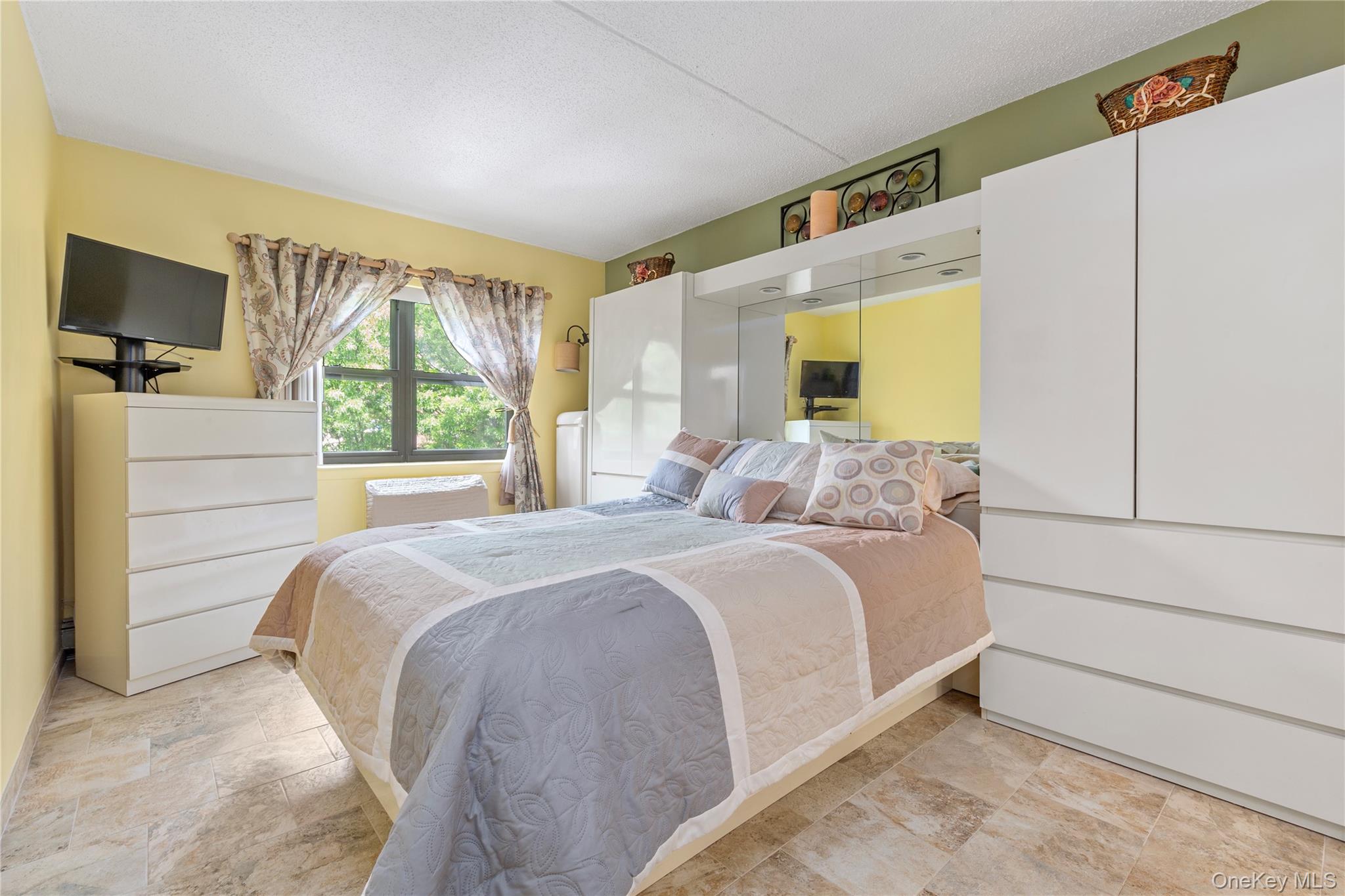 71-28 Sutton Place # 3, Flushing, NY 11365