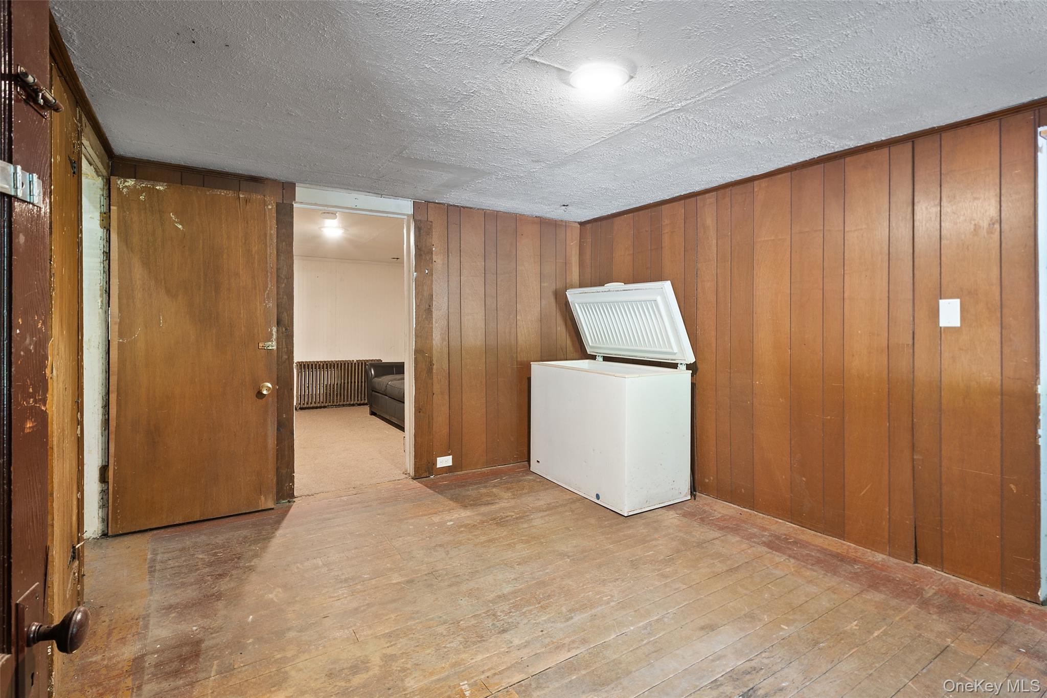 208 Tomahawk Street, Somers, NY 10598