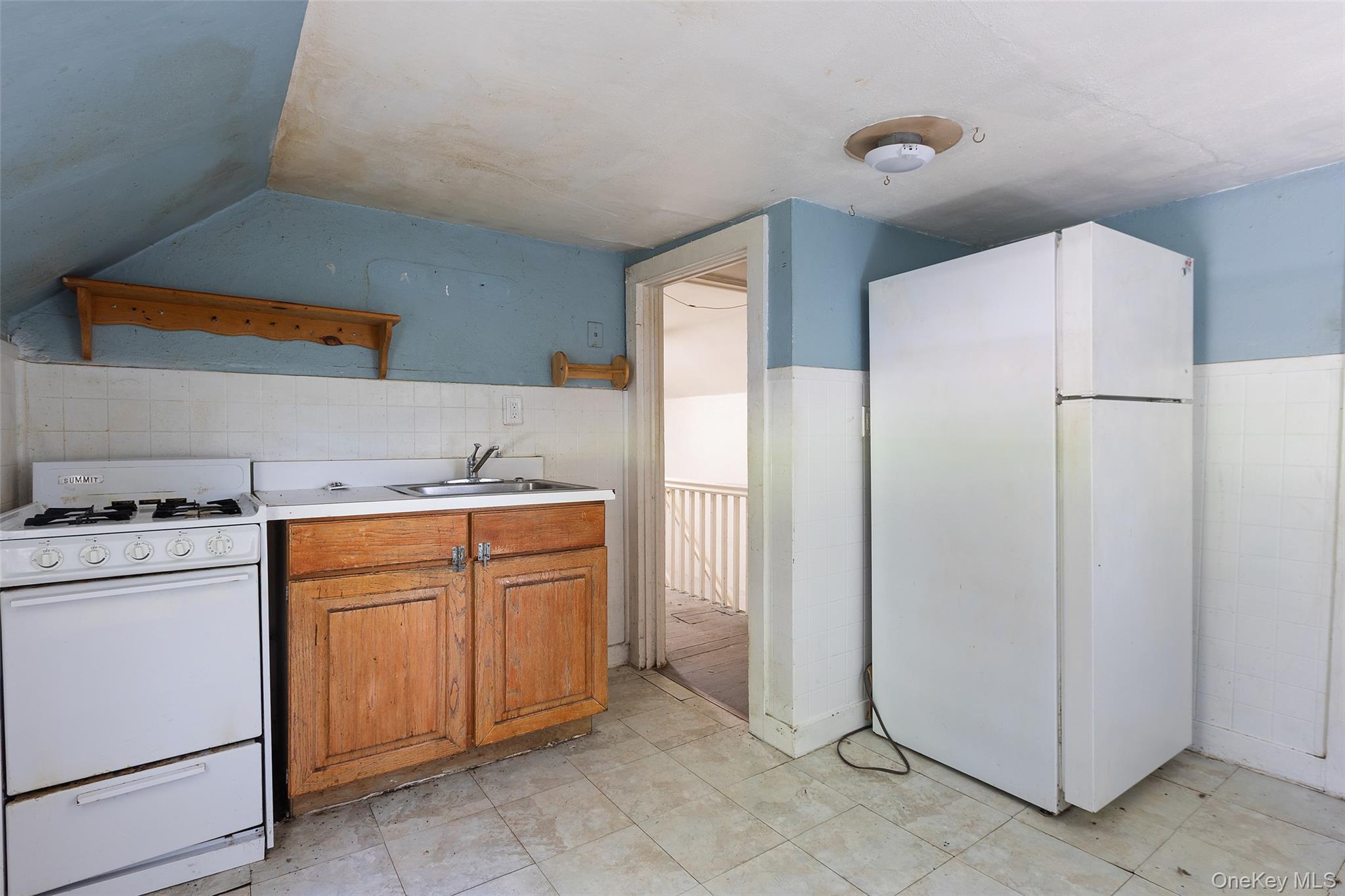 208 Tomahawk Street, Somers, NY 10598