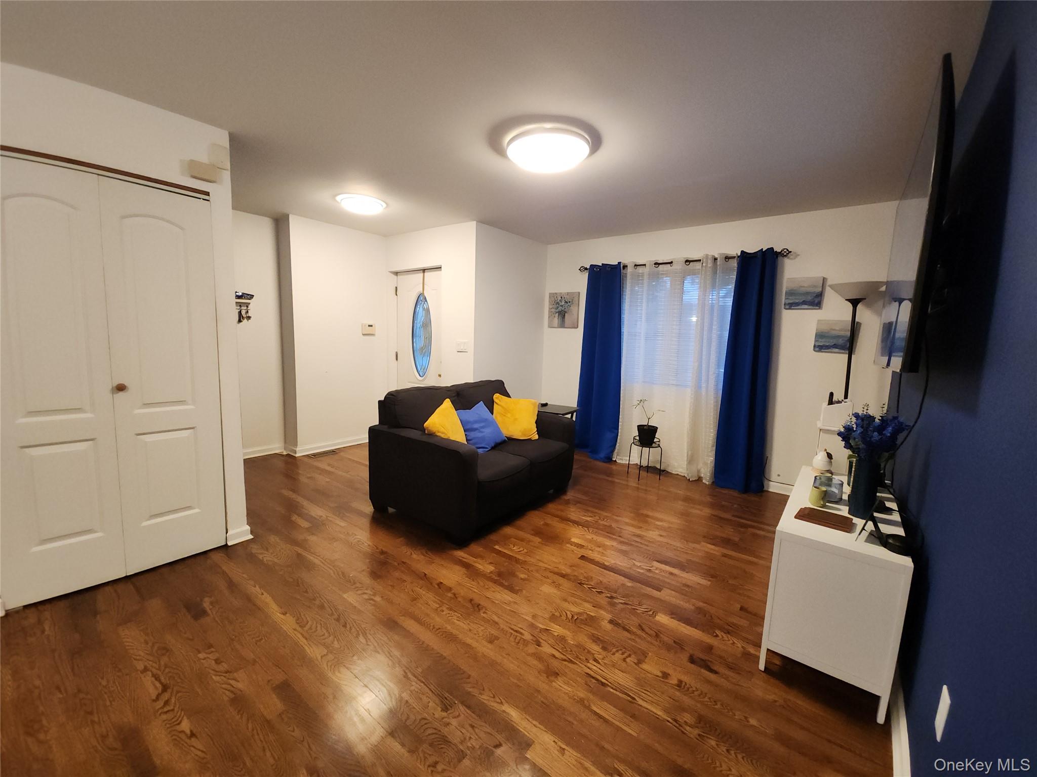 101 Longstreet Avenue, Bronx, NY 10465