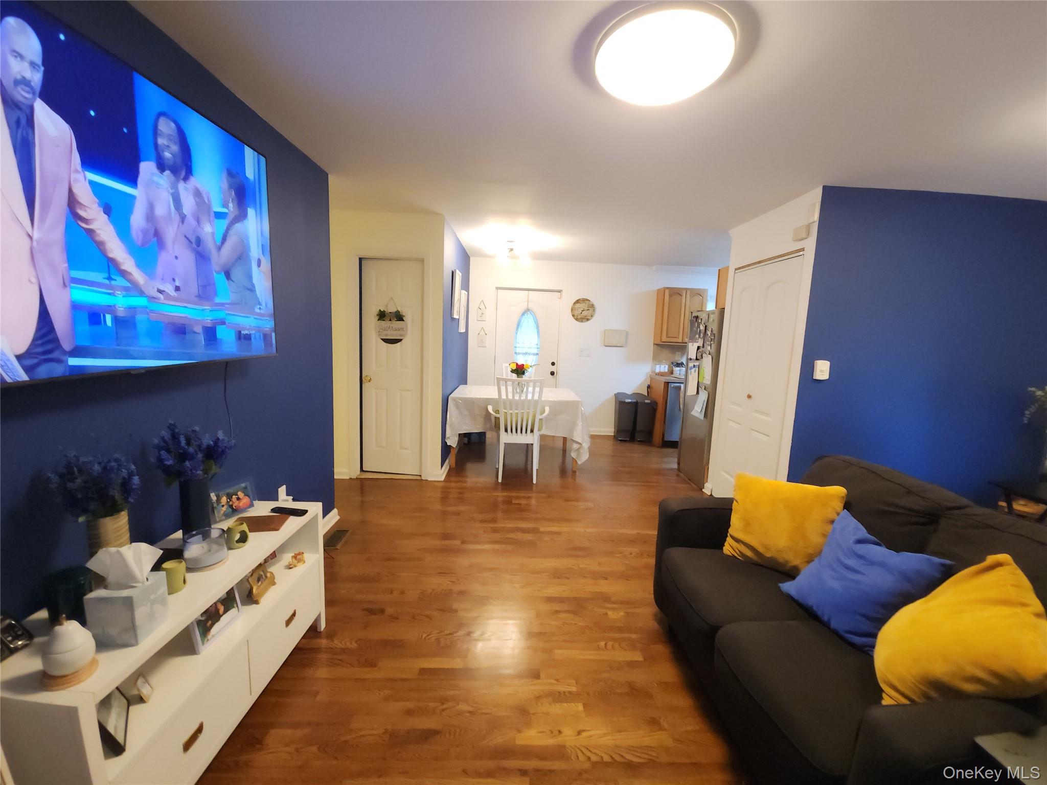 101 Longstreet Avenue, Bronx, NY 10465