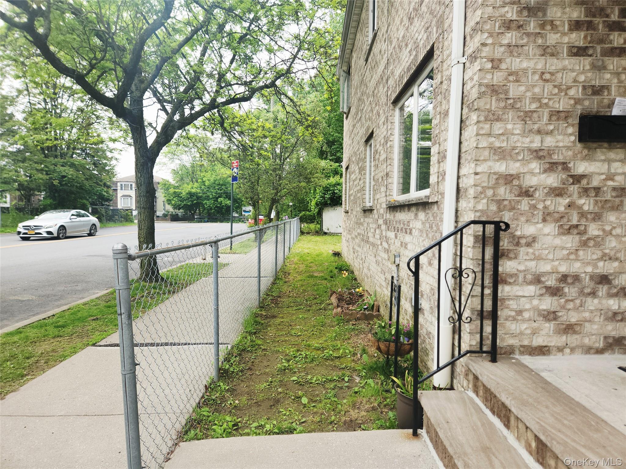 101 Longstreet Avenue, Bronx, NY 10465