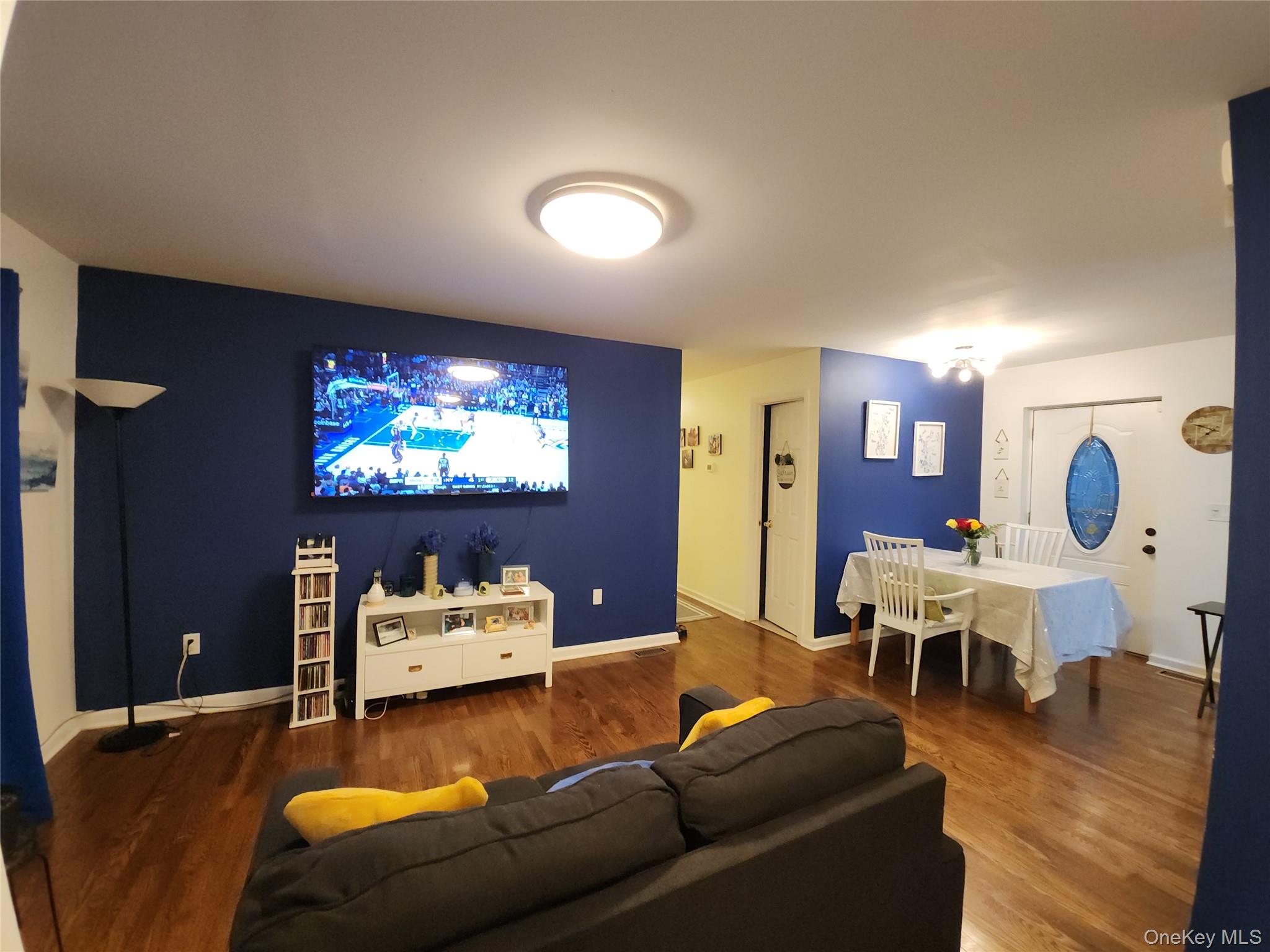 101 Longstreet Avenue, Bronx, NY 10465