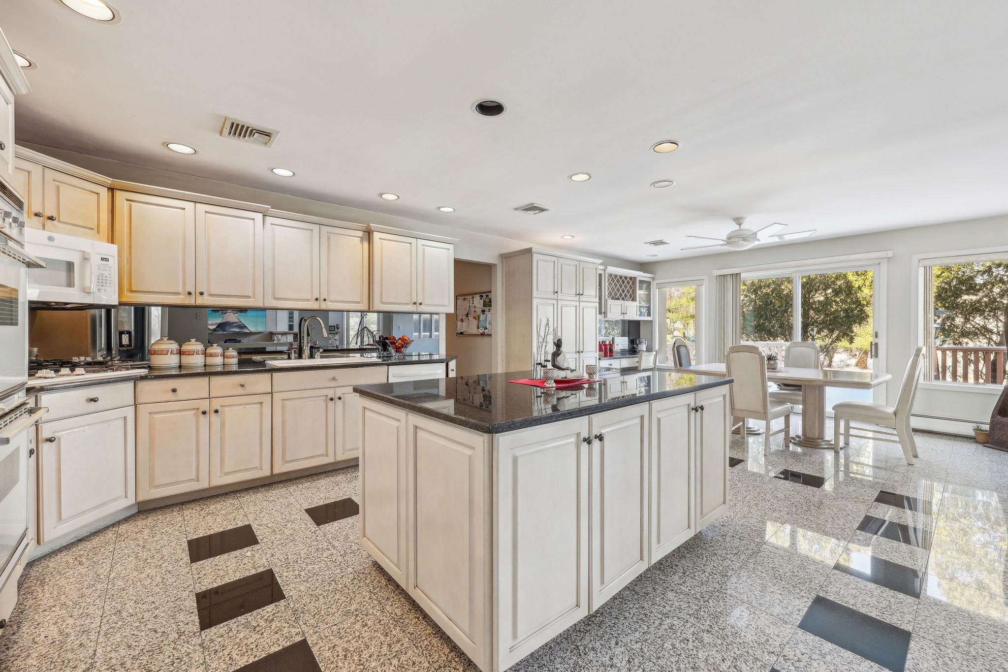 1 Deforest Court, West Nyack, NY 10994