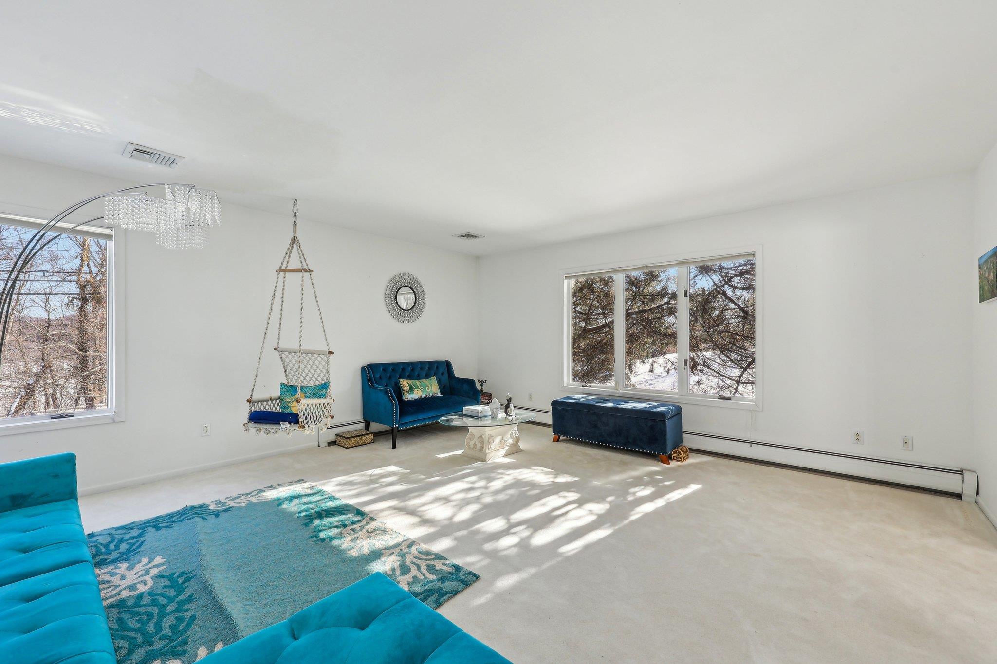 1 Deforest Court, West Nyack, NY 10994