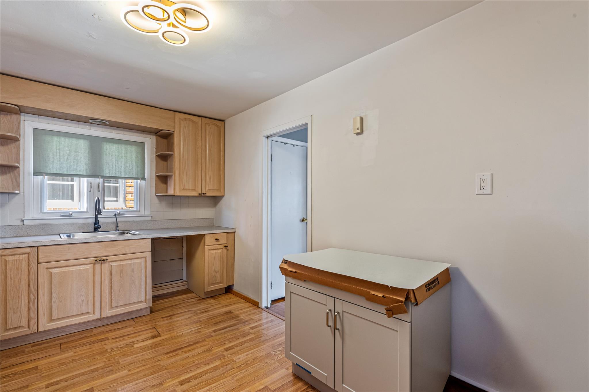 146-45 25th Drive, Flushing, NY 11354