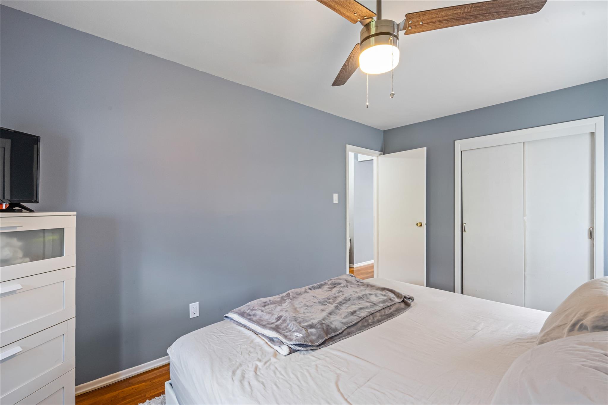 146-45 25th Drive, Flushing, NY 11354