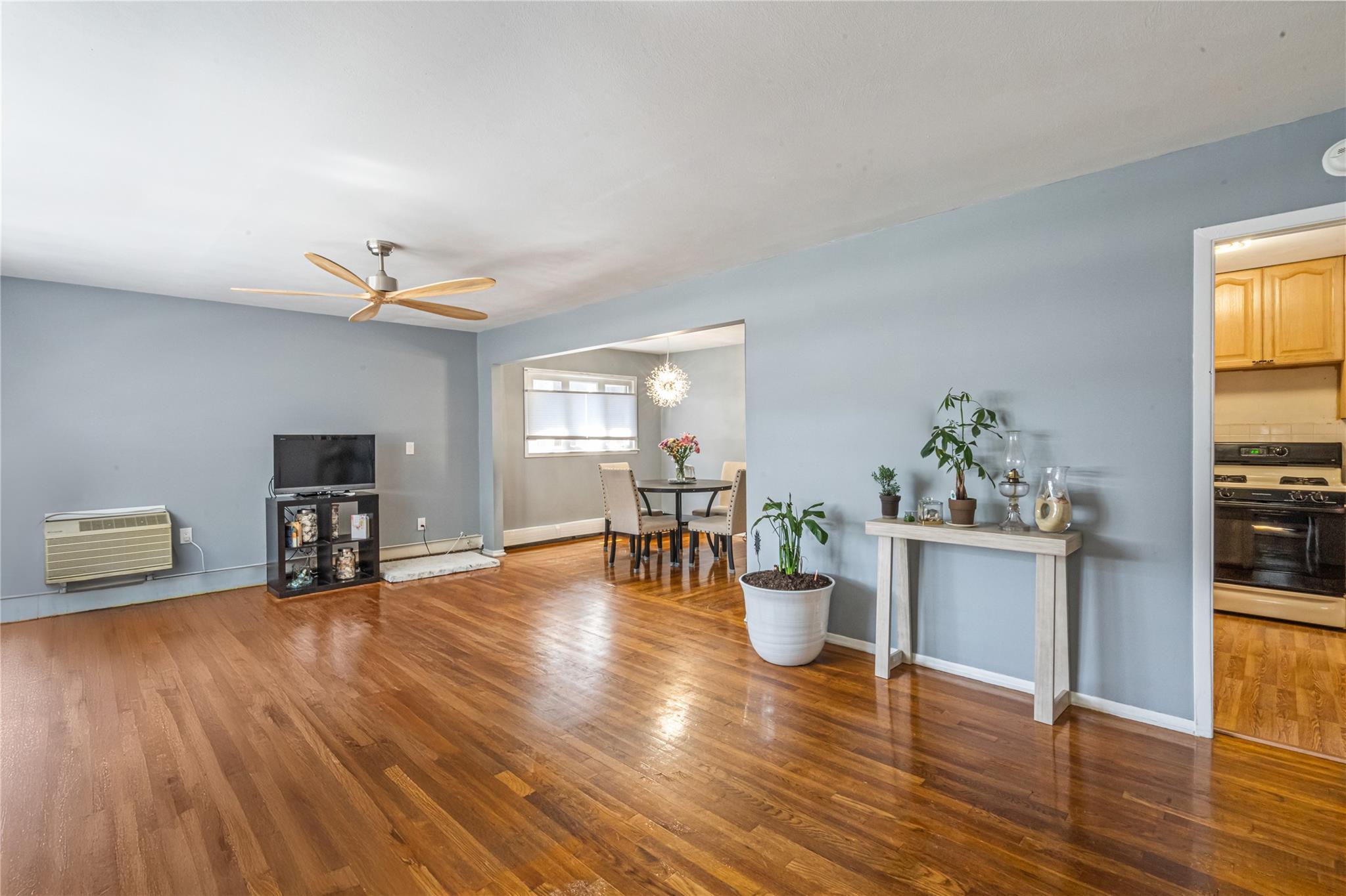 146-45 25th Drive, Flushing, NY 11354