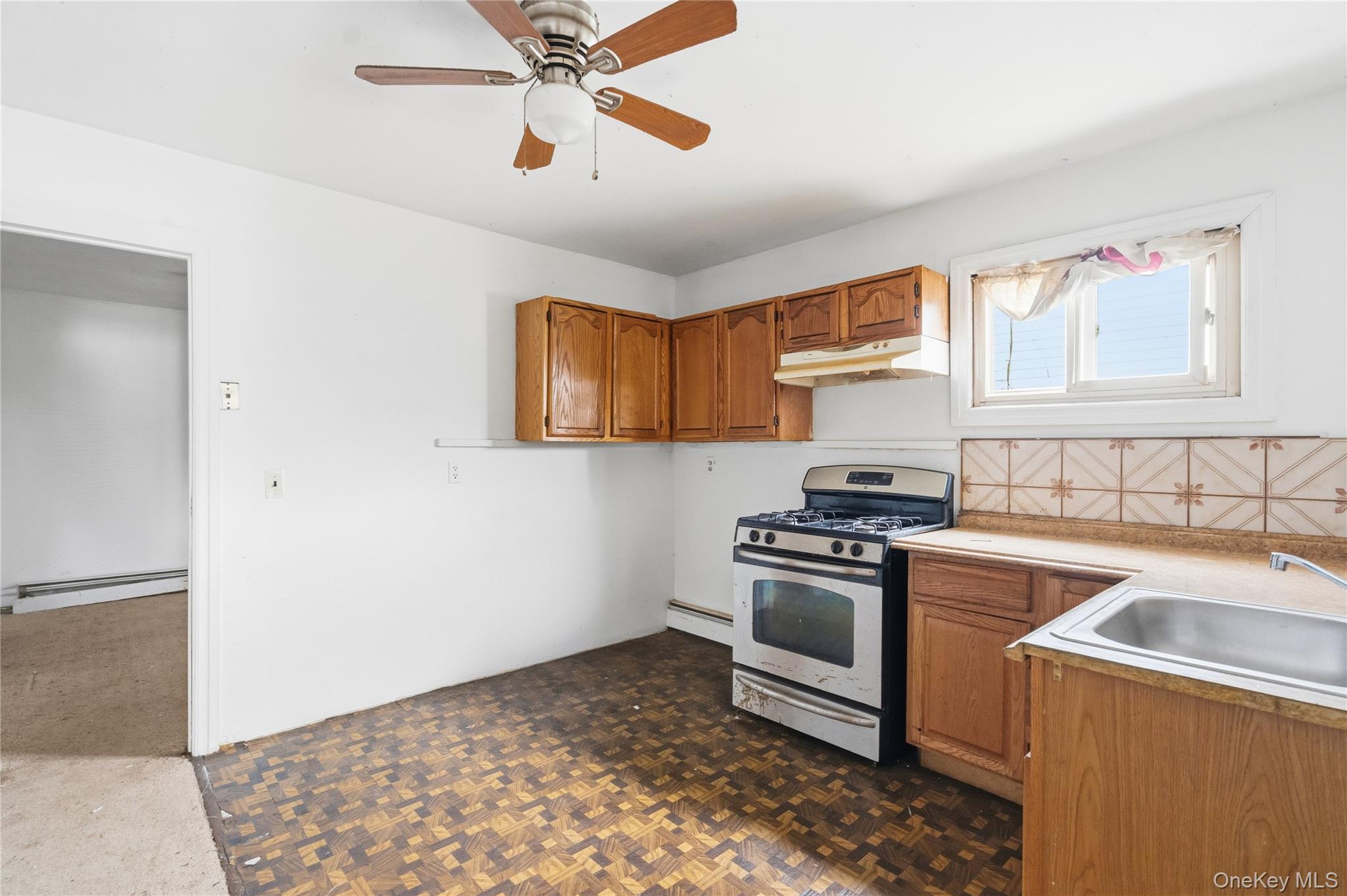 30 Catlin Avenue, Roosevelt, NY 11575