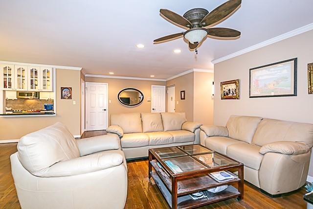 21 Canterbury Road # 0, Great Neck, NY 11021