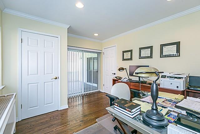 21 Canterbury Road # 0, Great Neck, NY 11021