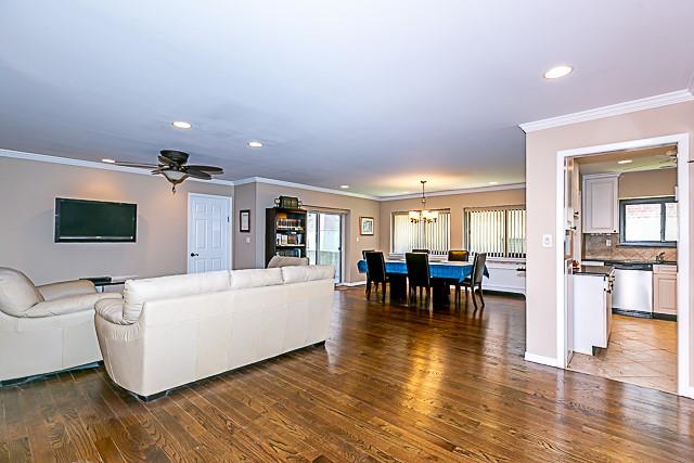 21 Canterbury Road # 0, Great Neck, NY 11021