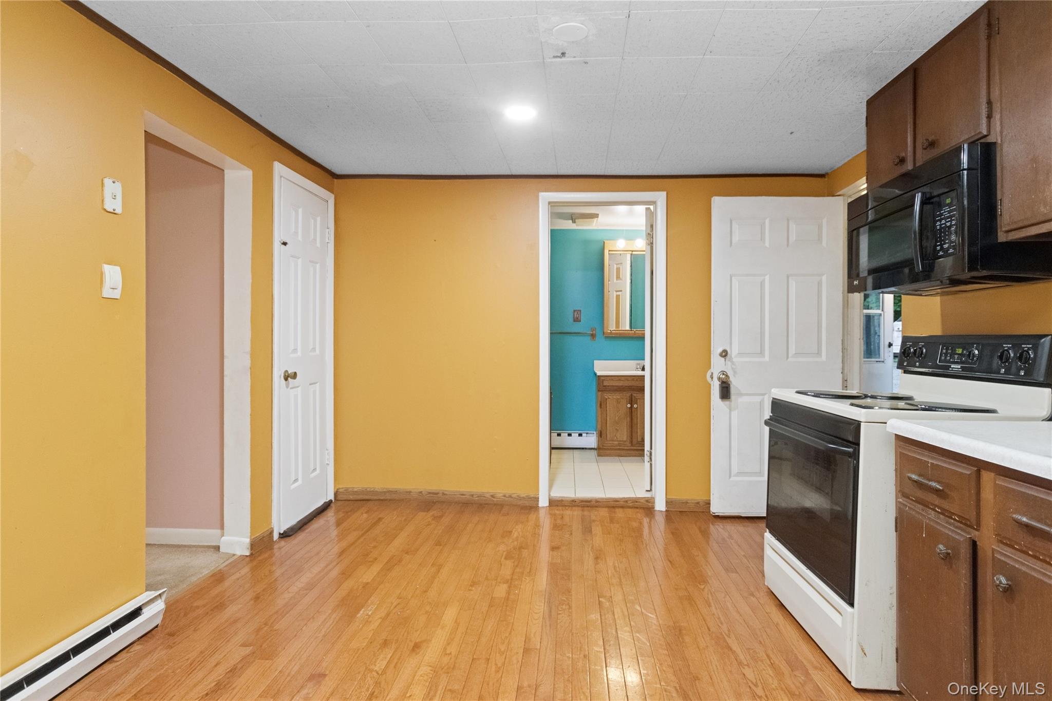 35 Fallkill Avenue, Poughkeepsie, NY 12601