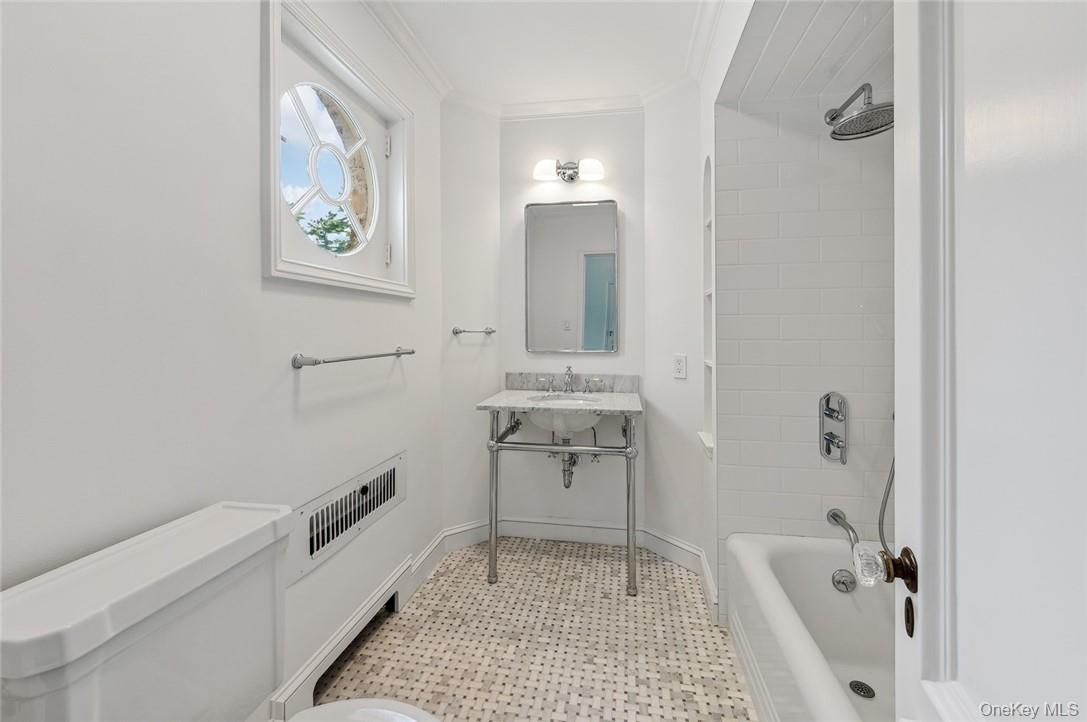 6 Loden Lane, Purchase, NY 10577