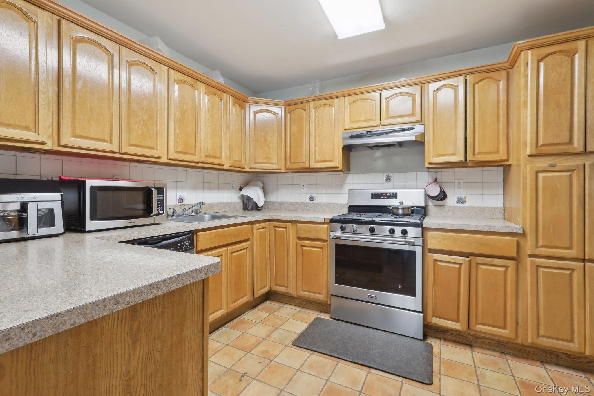 12-14 Lincoln Street, Spring Valley, NY 10977