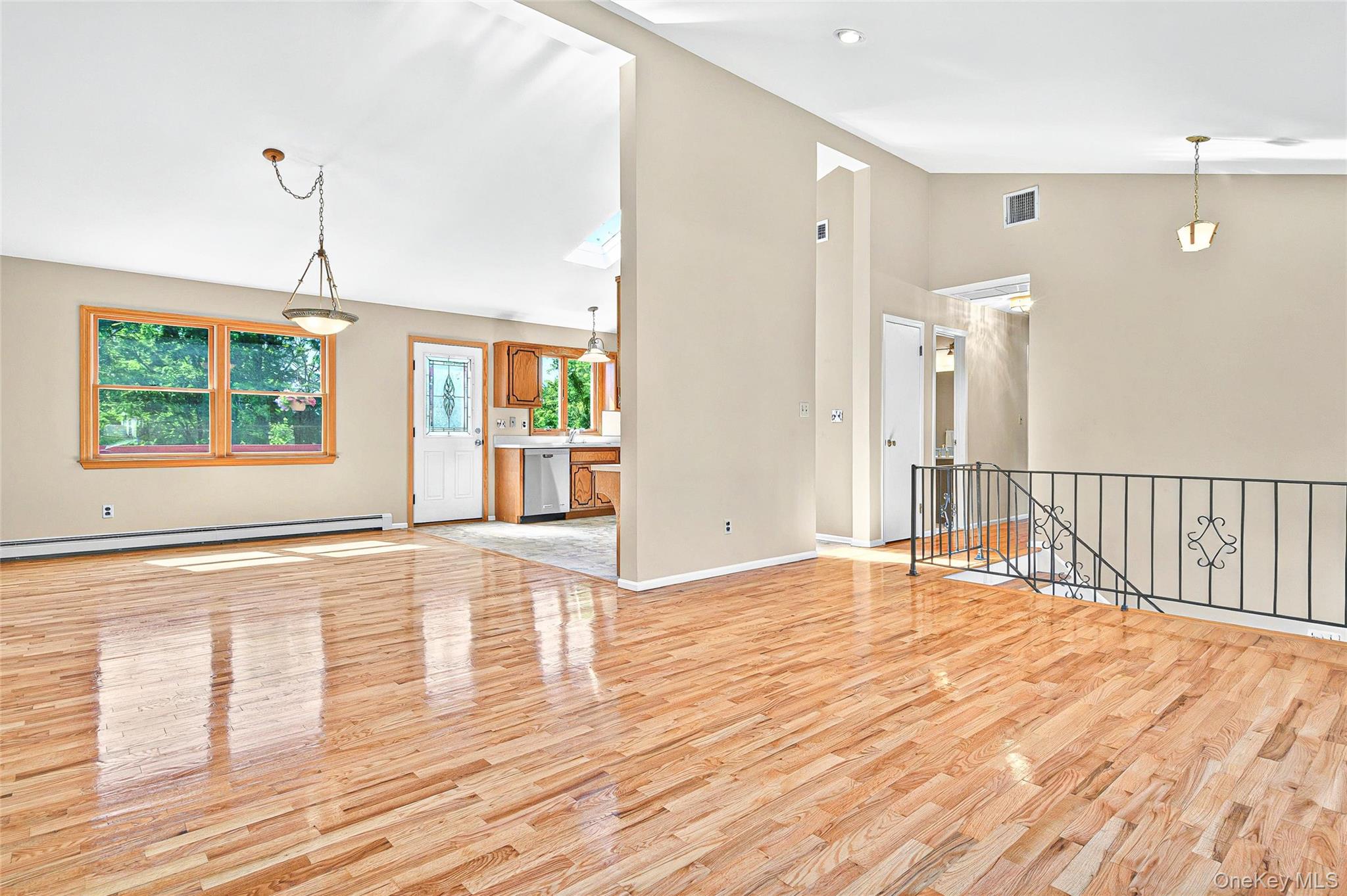 8 Skinner Court, Tomkins Cove, NY 10986