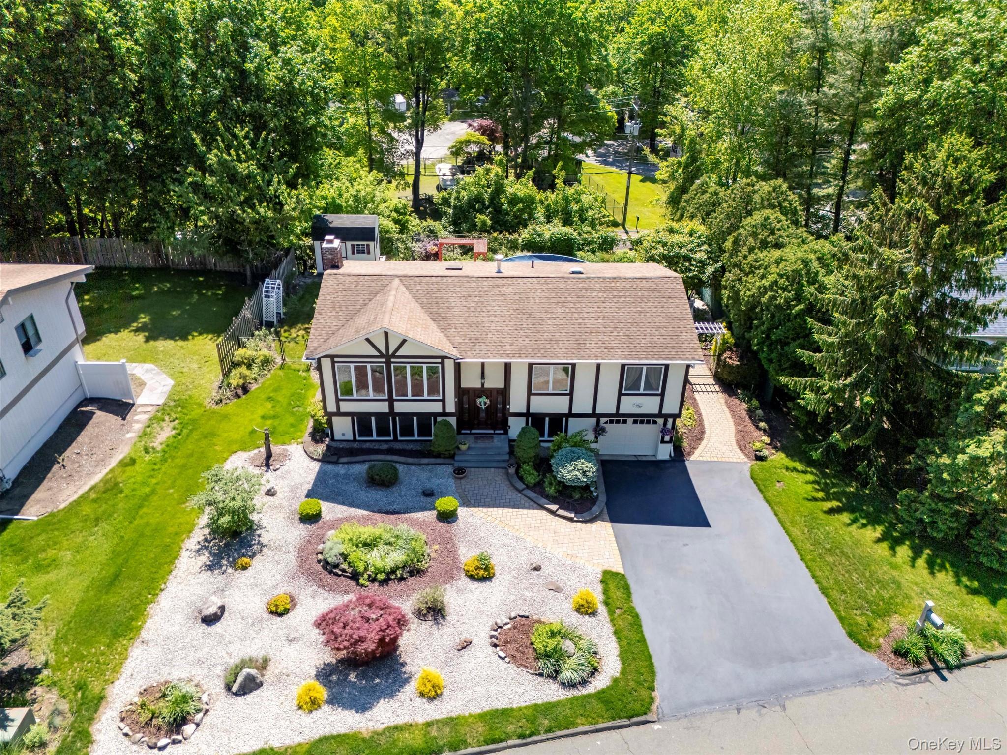 8 Skinner Court, Tomkins Cove, NY 10986