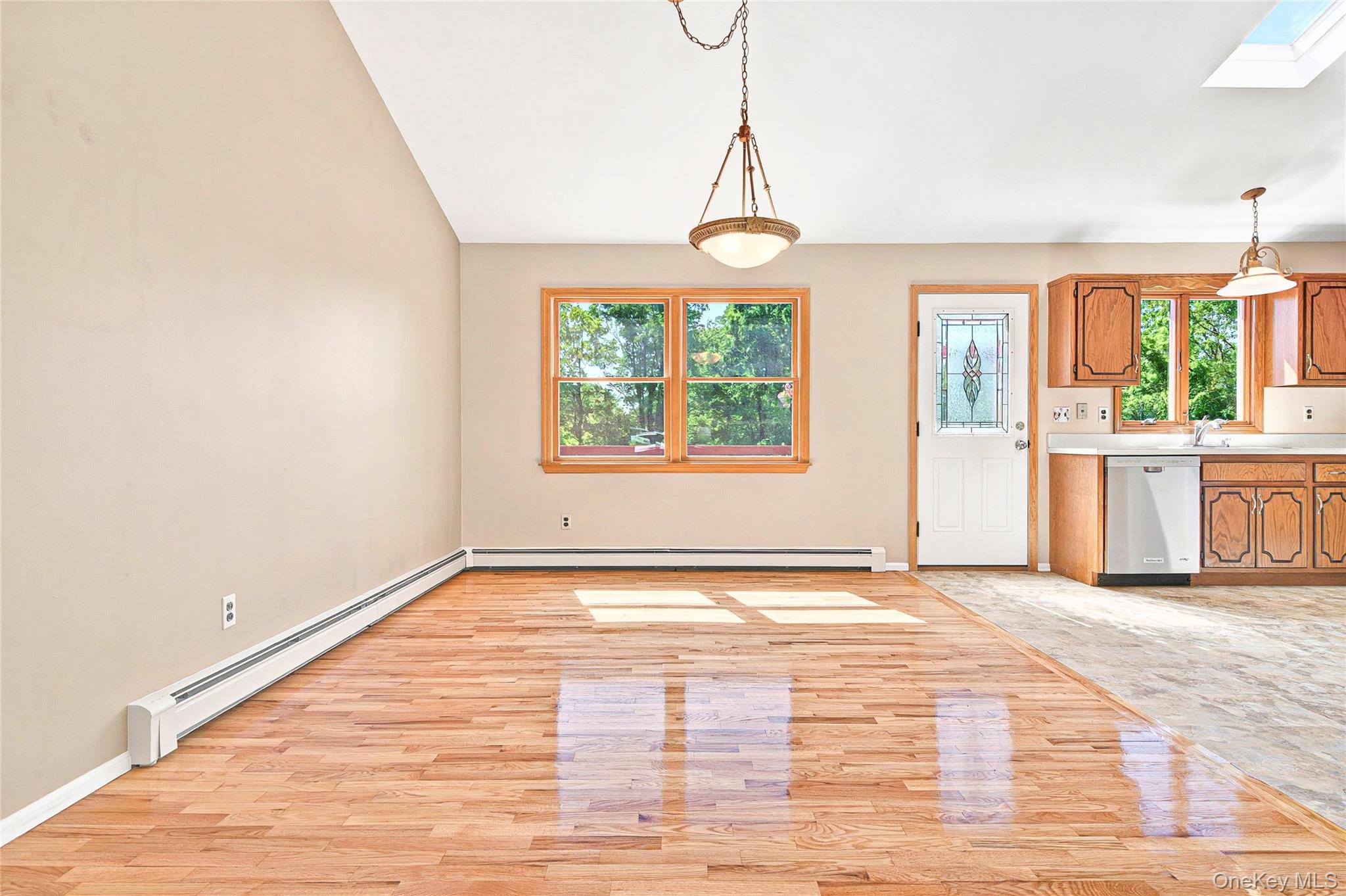 8 Skinner Court, Tomkins Cove, NY 10986