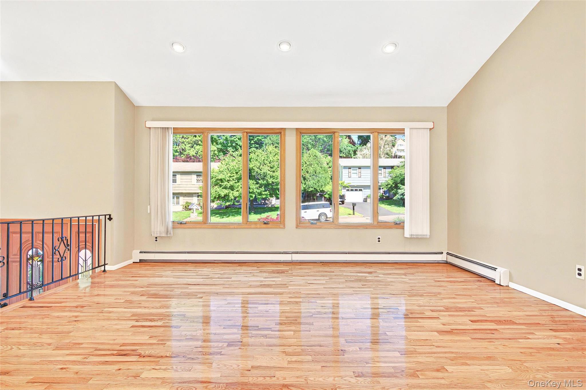 8 Skinner Court, Tomkins Cove, NY 10986