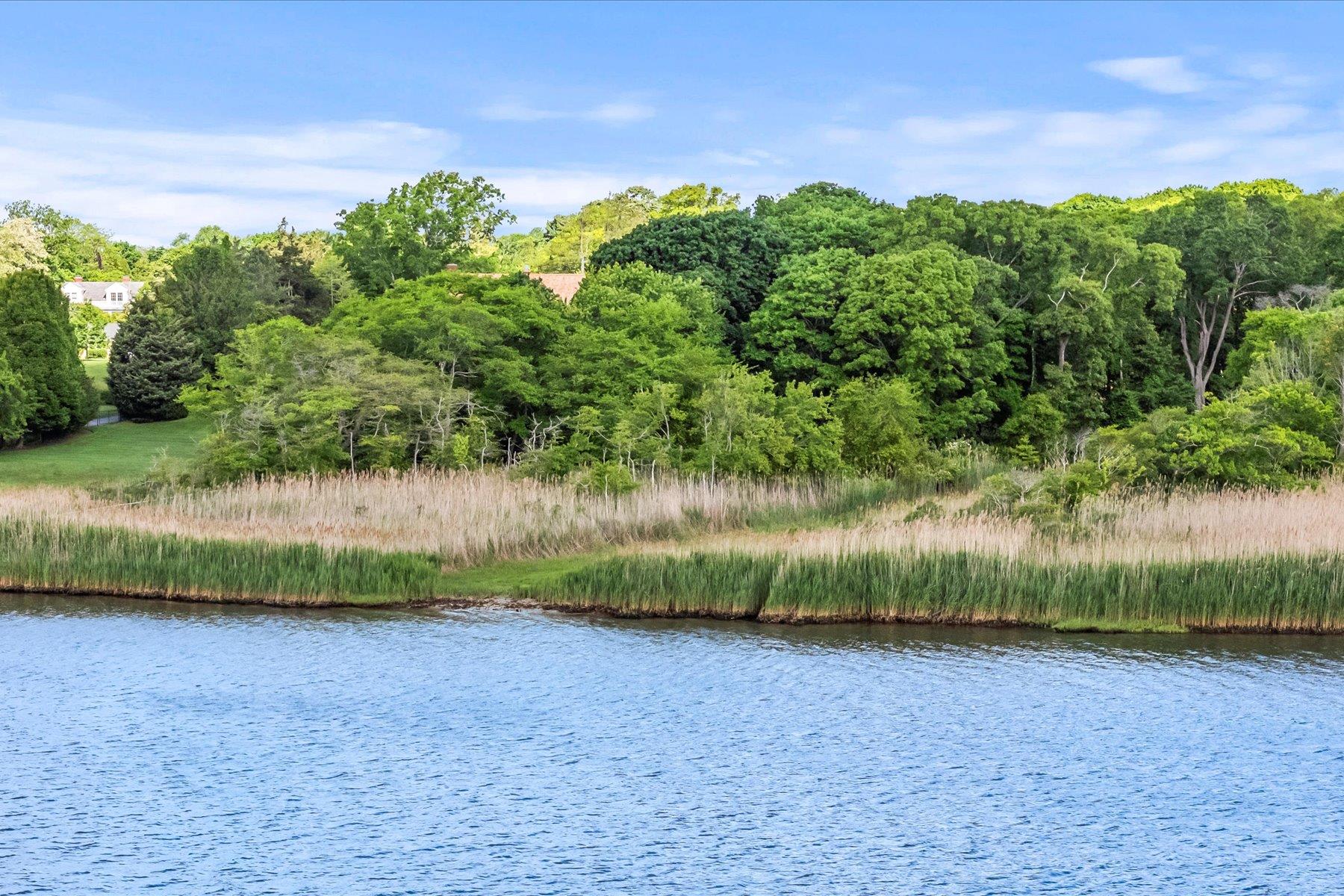 198 South Country Road, Bellport, NY 11713