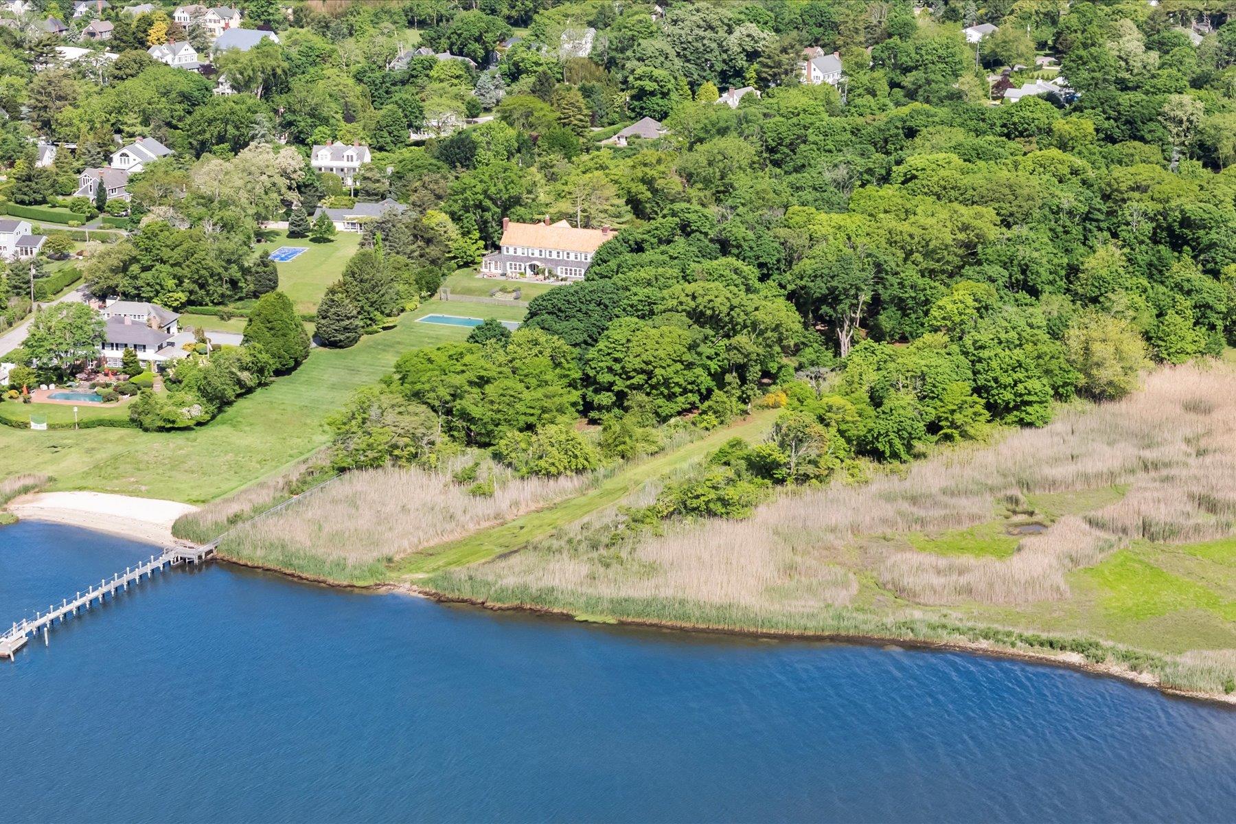 198 South Country Road, Bellport, NY 11713