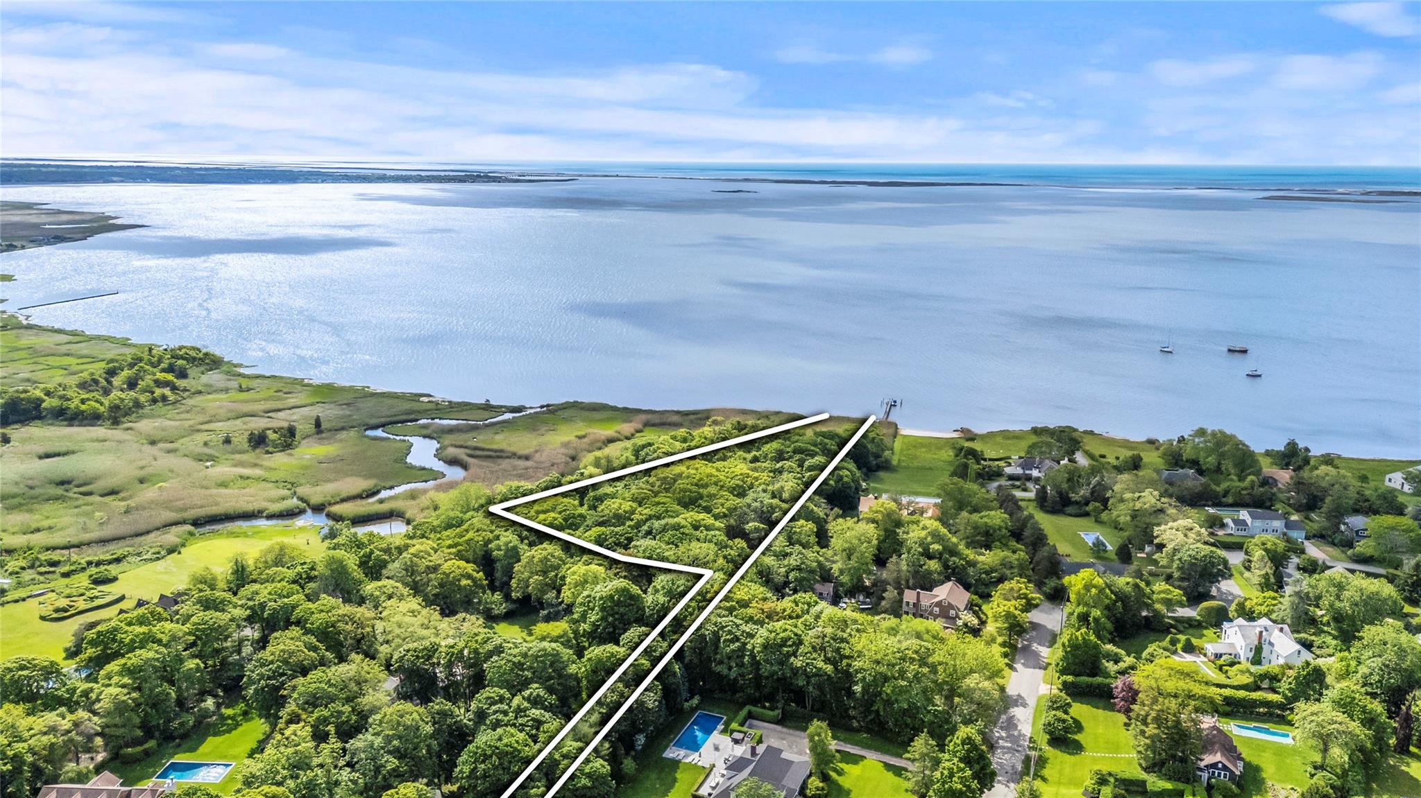 198 South Country Road, Bellport, NY 11713