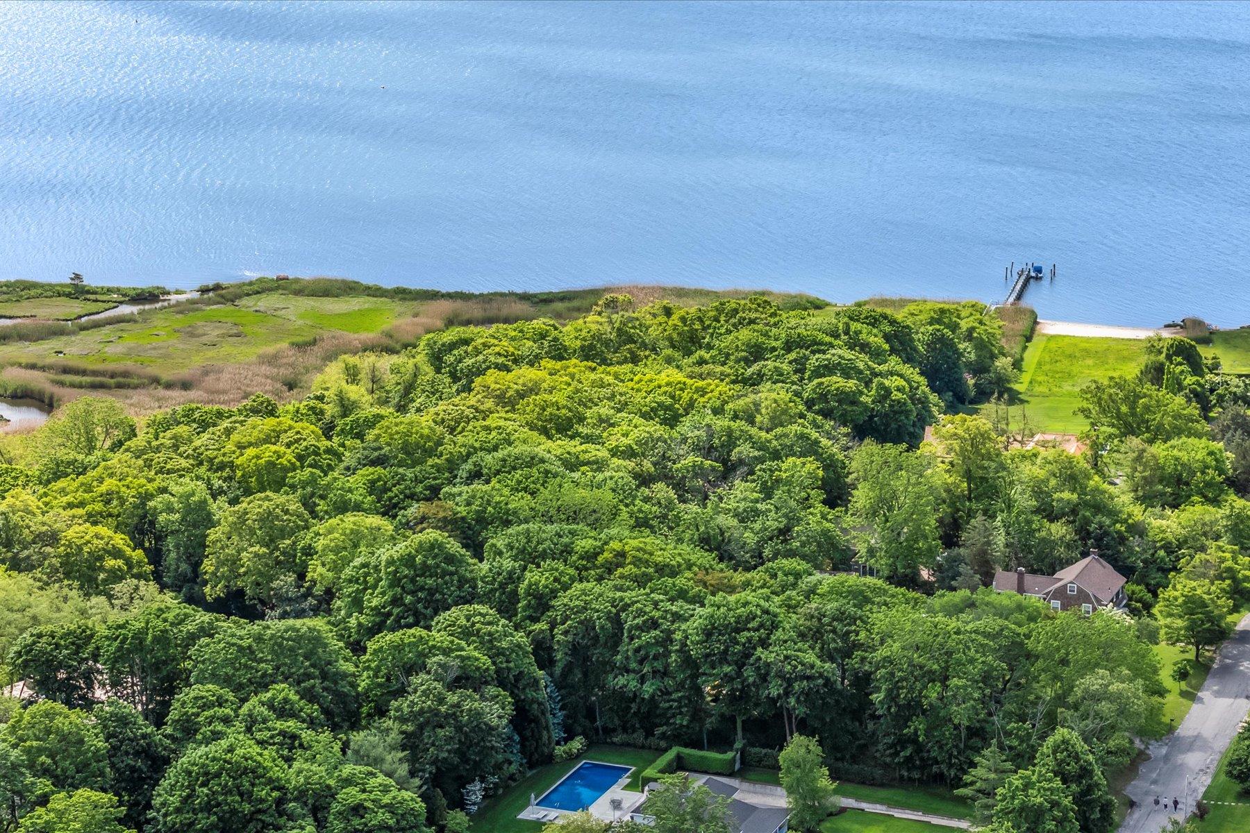 198 South Country Road, Bellport, NY 11713