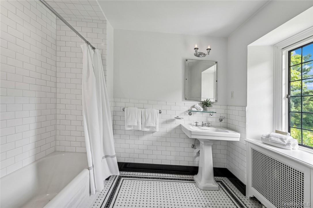 3 Loden Lane, Purchase, NY 10577