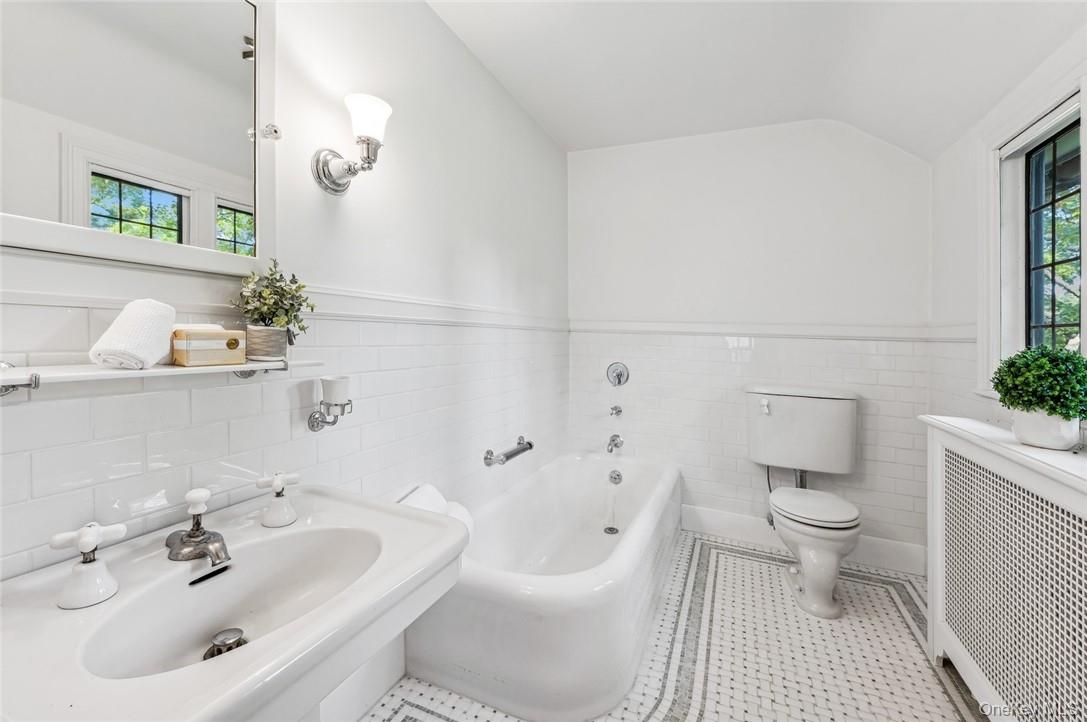 3 Loden Lane, Purchase, NY 10577