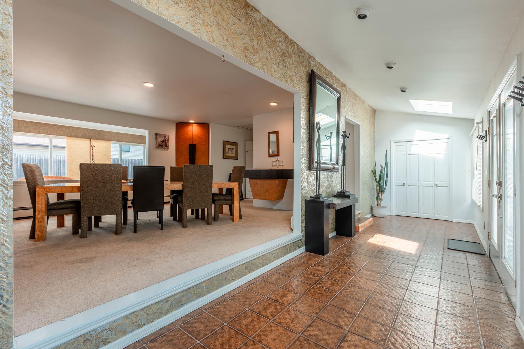 11 Woodside Avenue, Islip, NY 11751