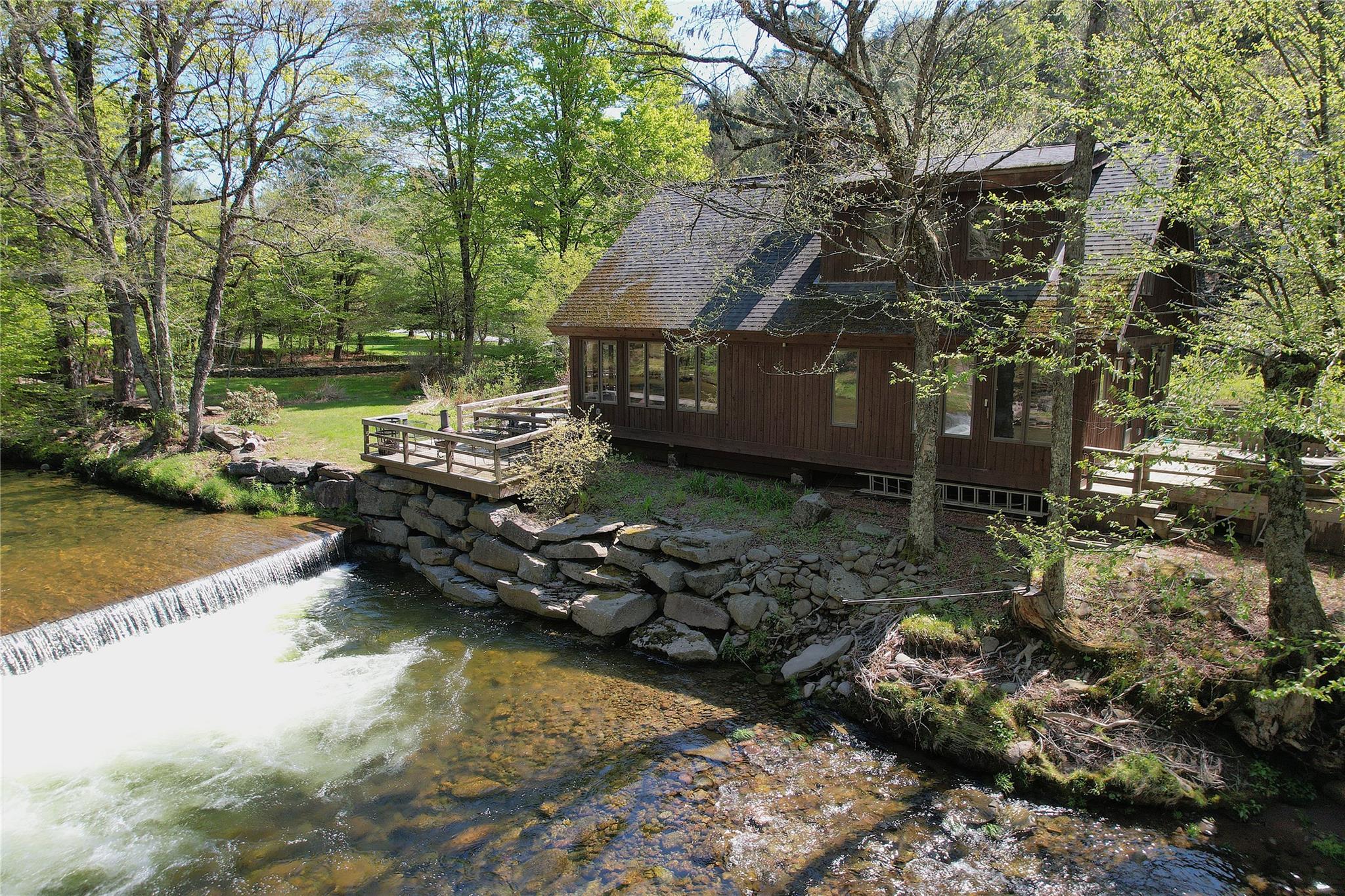 1987 Denning Road, Claryville, NY 12725