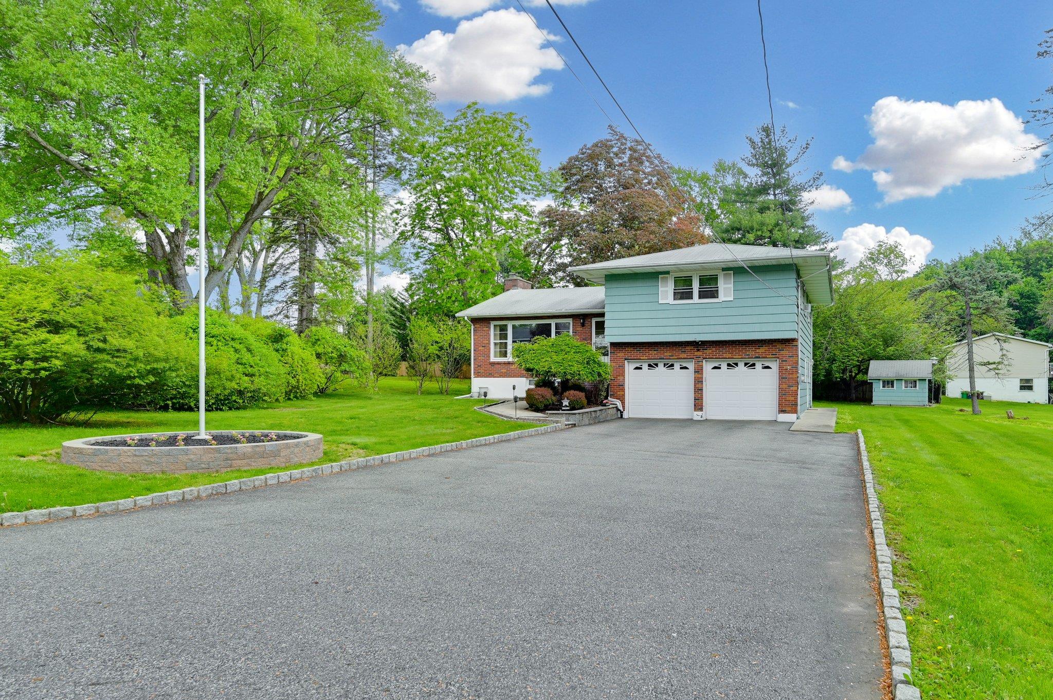 24 Westview Avenue, Congers, NY 10920