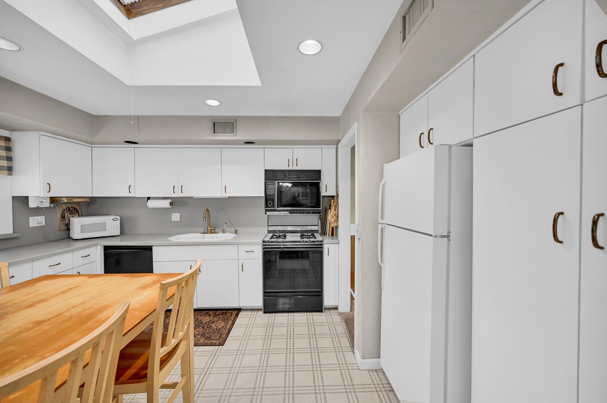 24 Westview Avenue, Congers, NY 10920