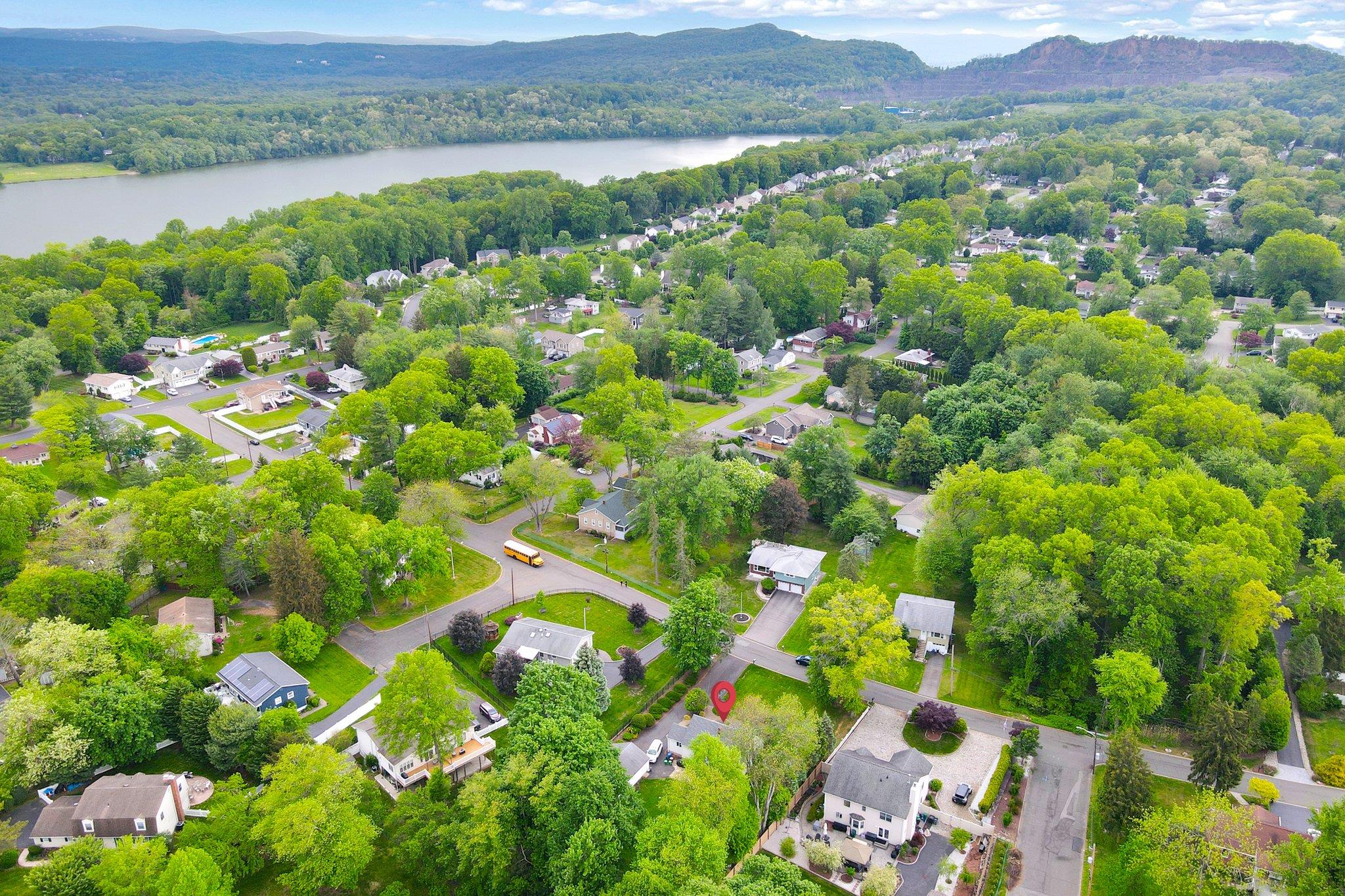 24 Westview Avenue, Congers, NY 10920