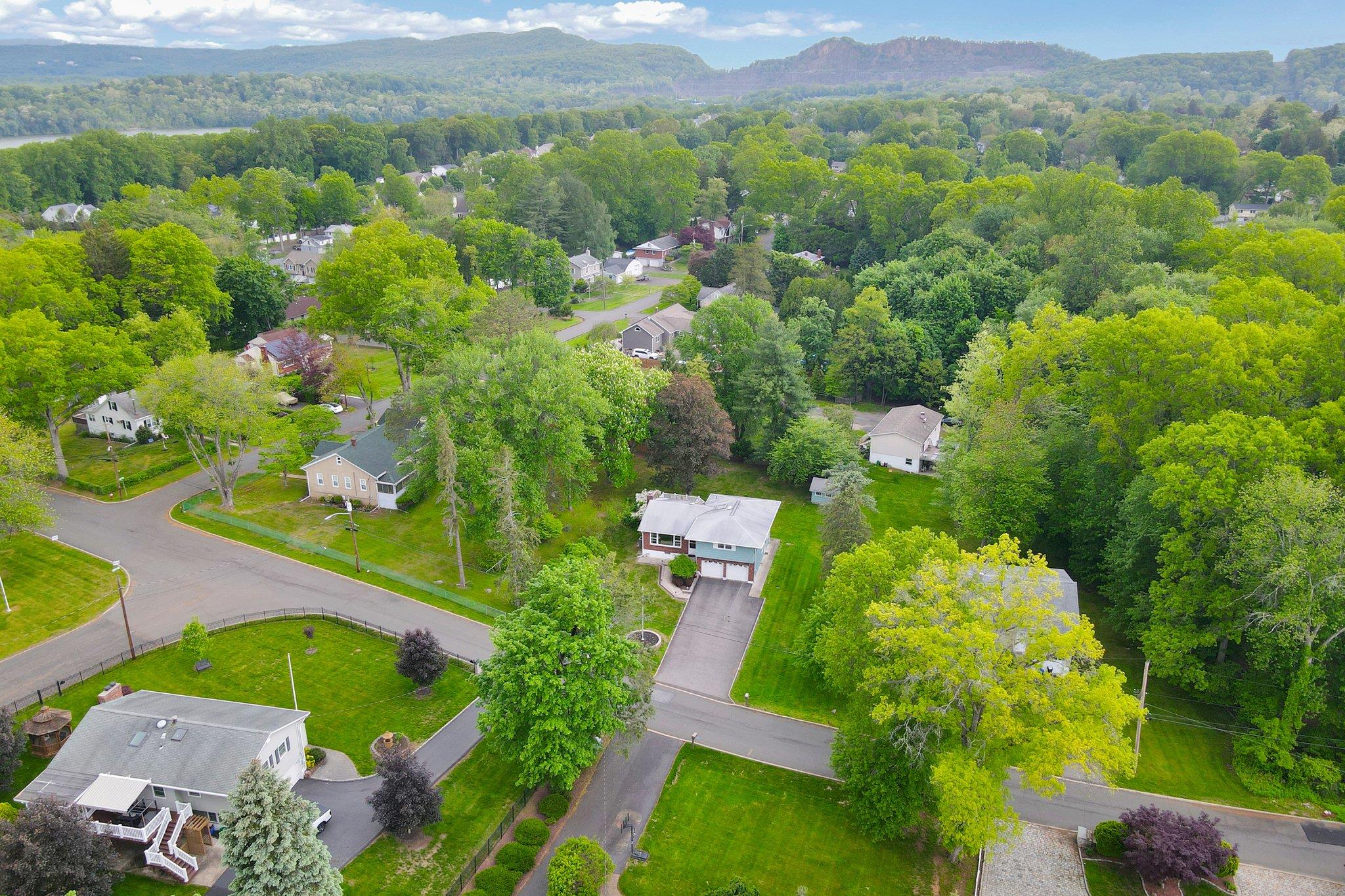 24 Westview Avenue, Congers, NY 10920