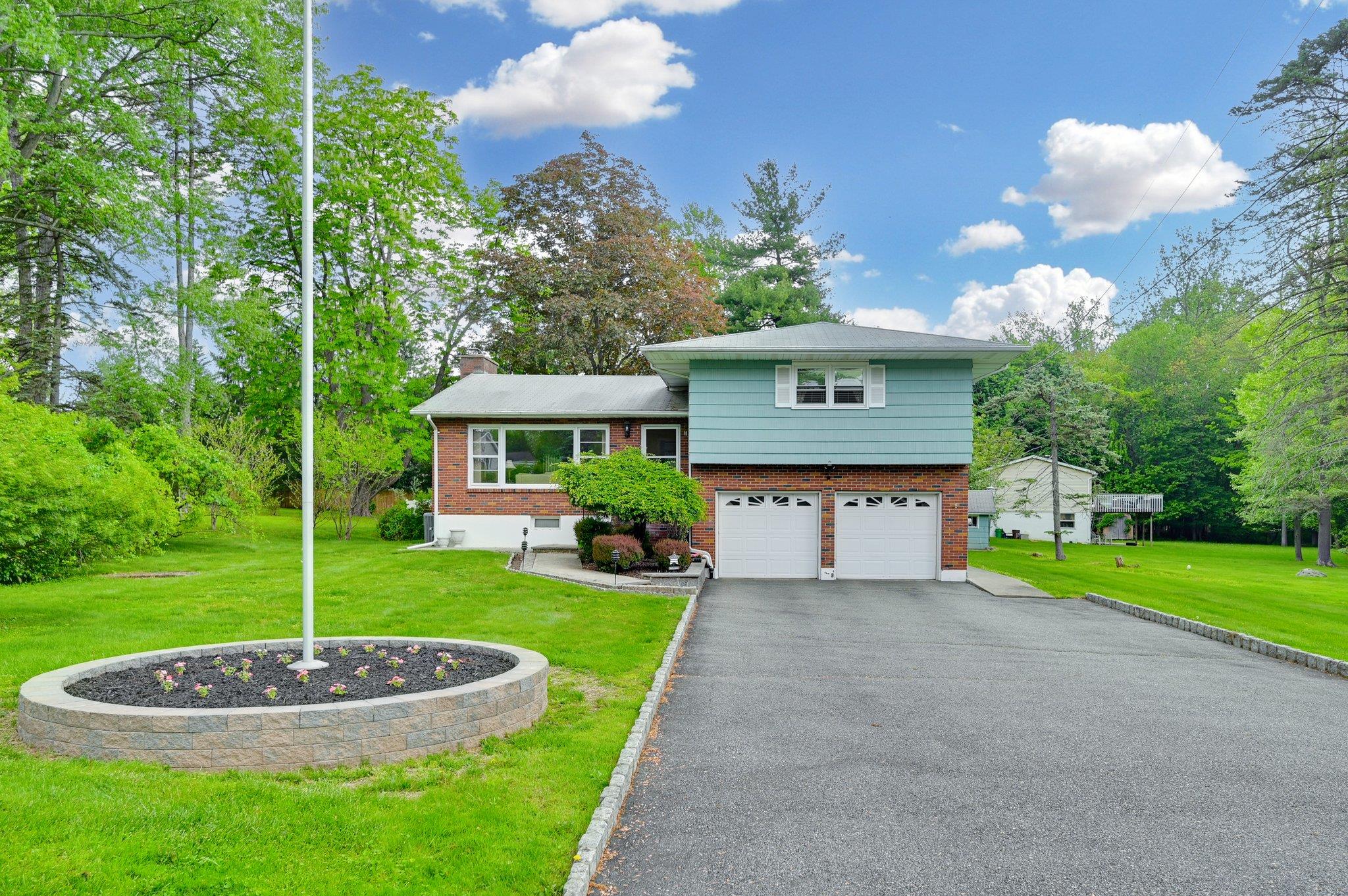 24 Westview Avenue, Congers, NY 10920