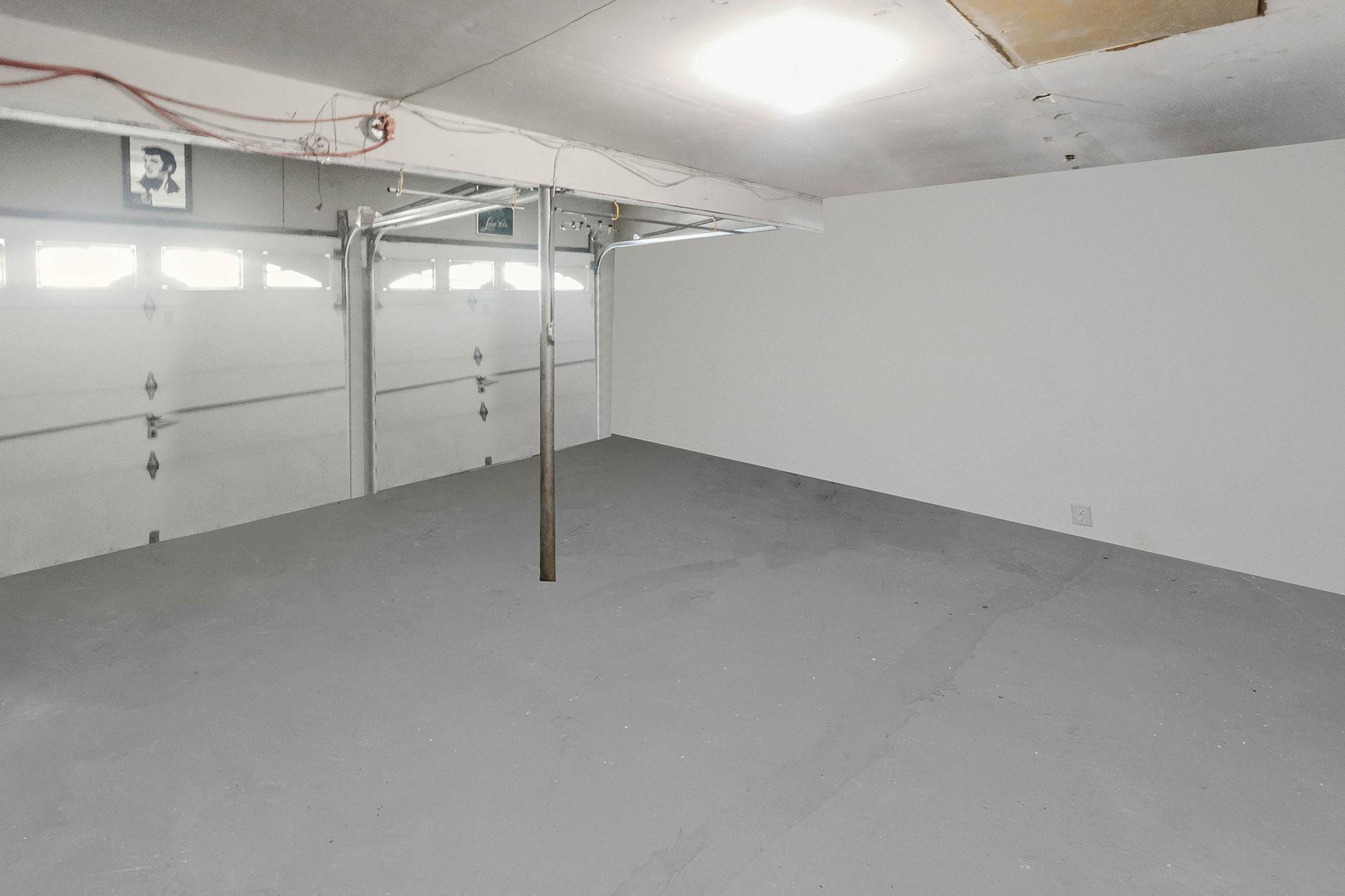 12 Grand Canyon Lane, Coram, NY 11727