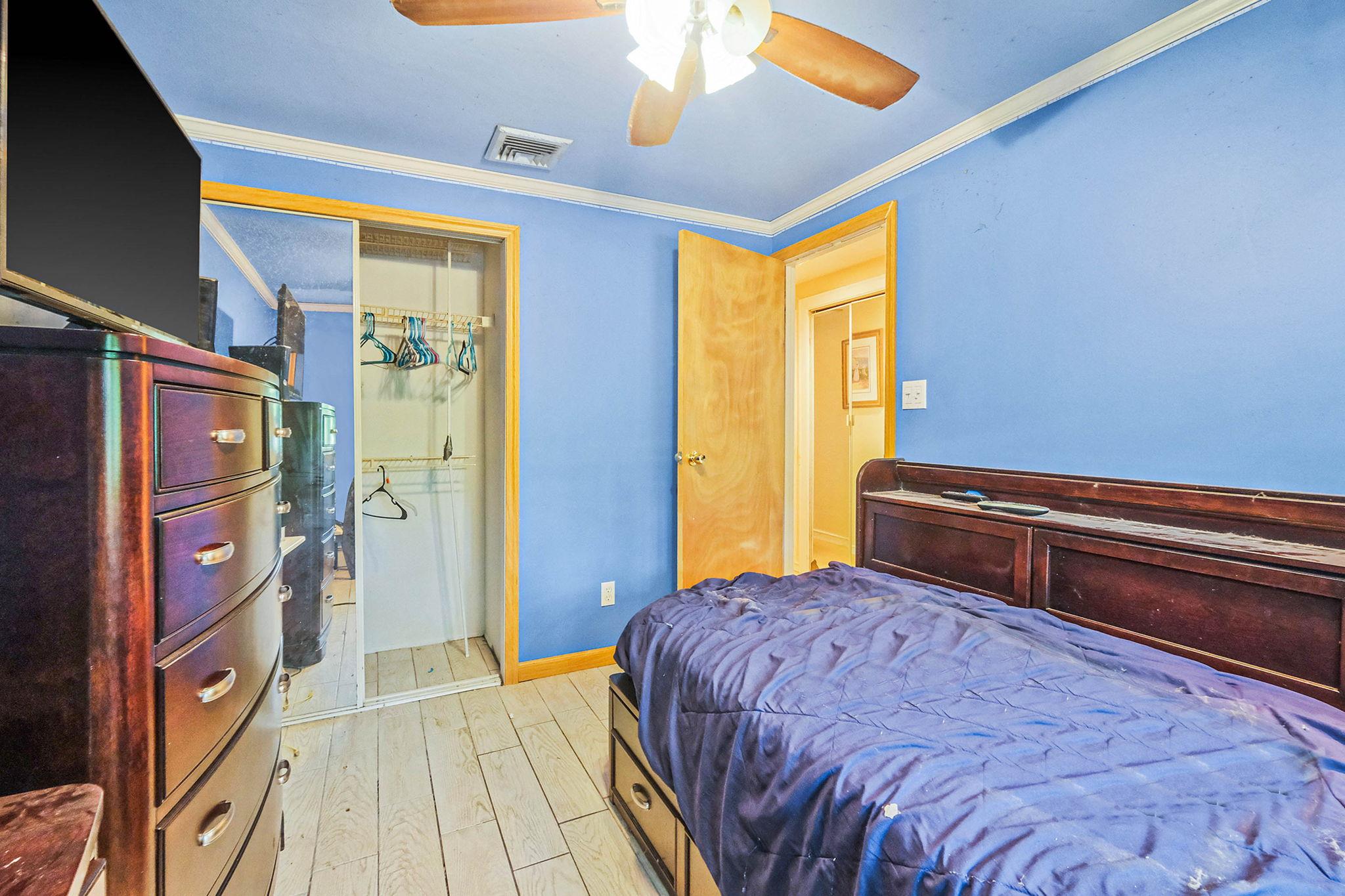 12 Grand Canyon Lane, Coram, NY 11727