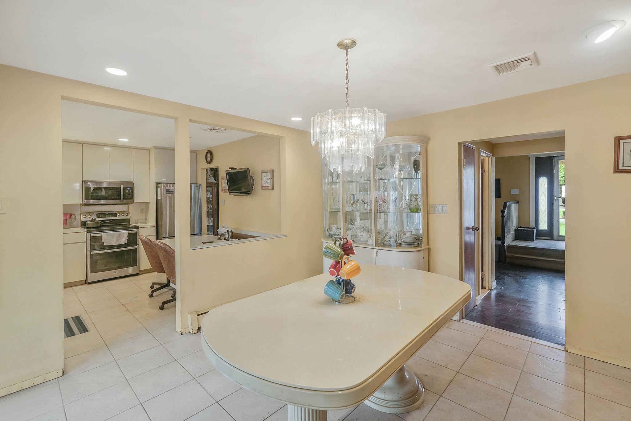 12 Grand Canyon Lane, Coram, NY 11727