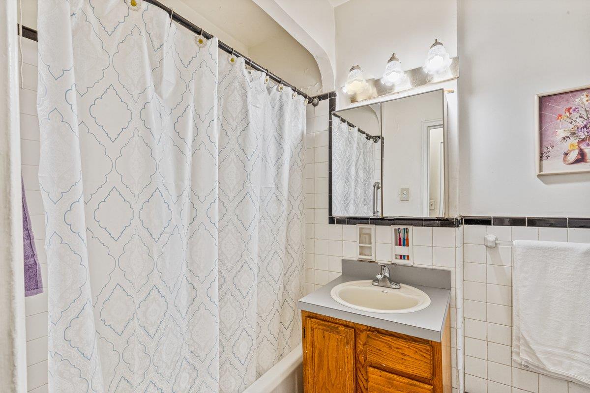 76-36 113th Street # 1A, Forest Hills, NY 11375